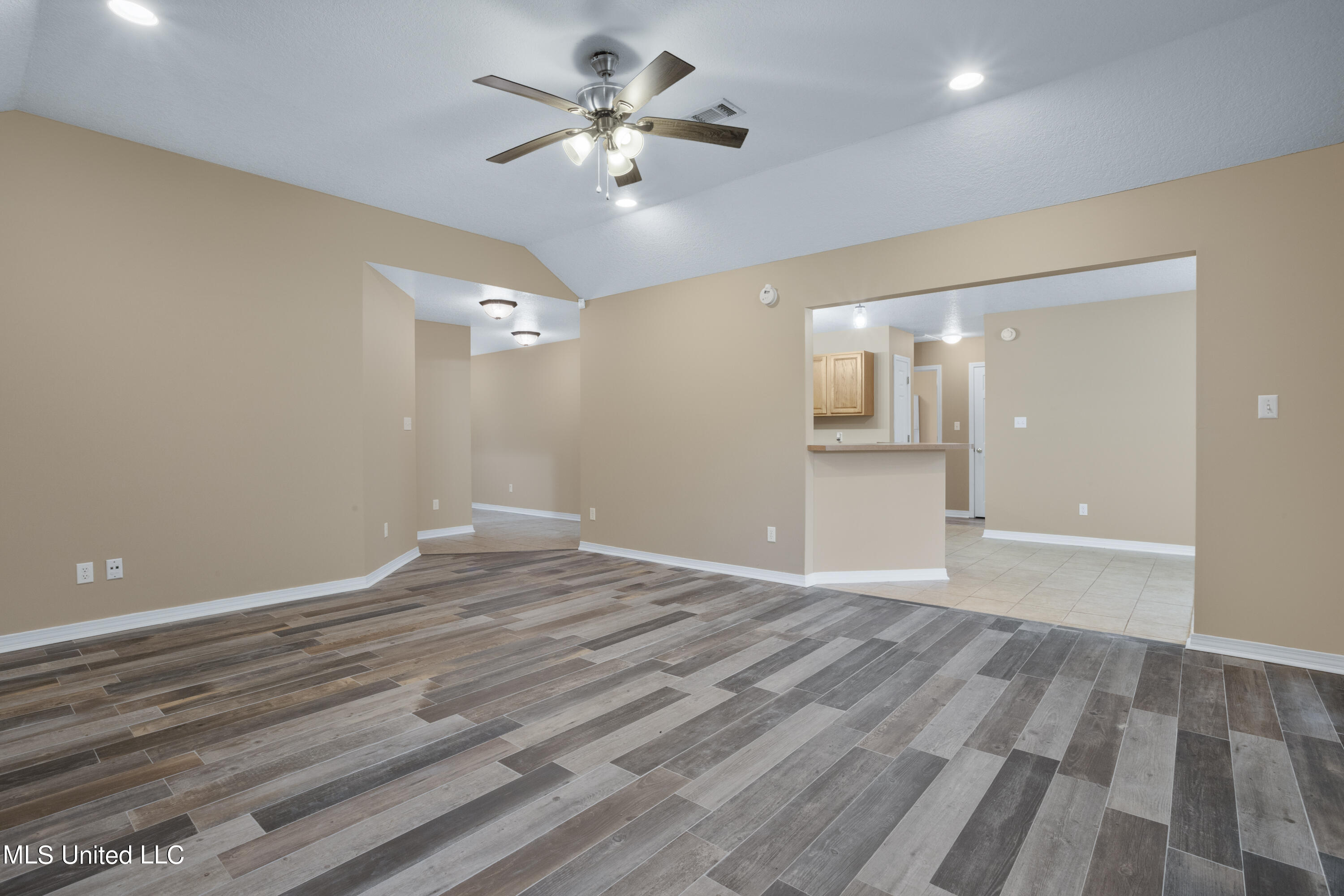 11625 Creekside Cove