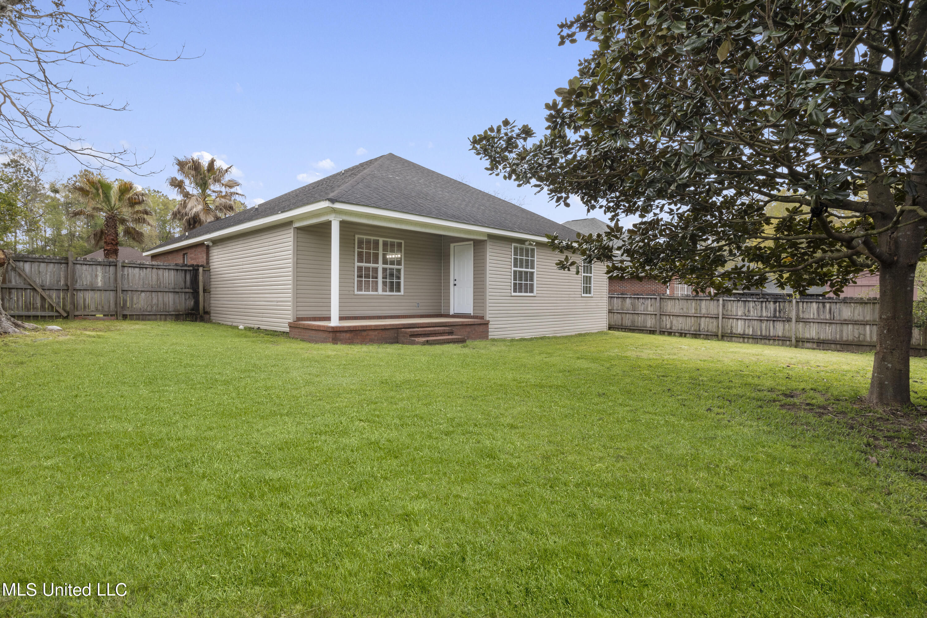 11625 Creekside Cove