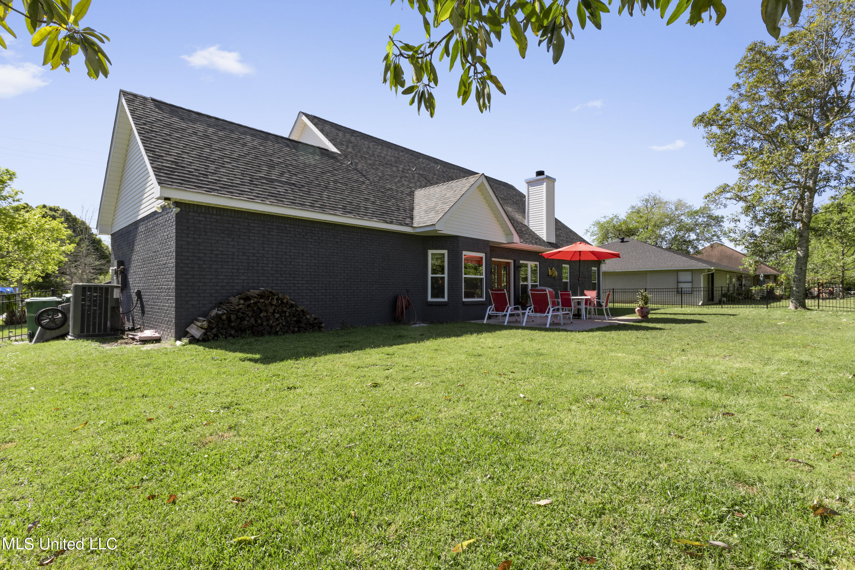 57143 E Diamondhead Drive