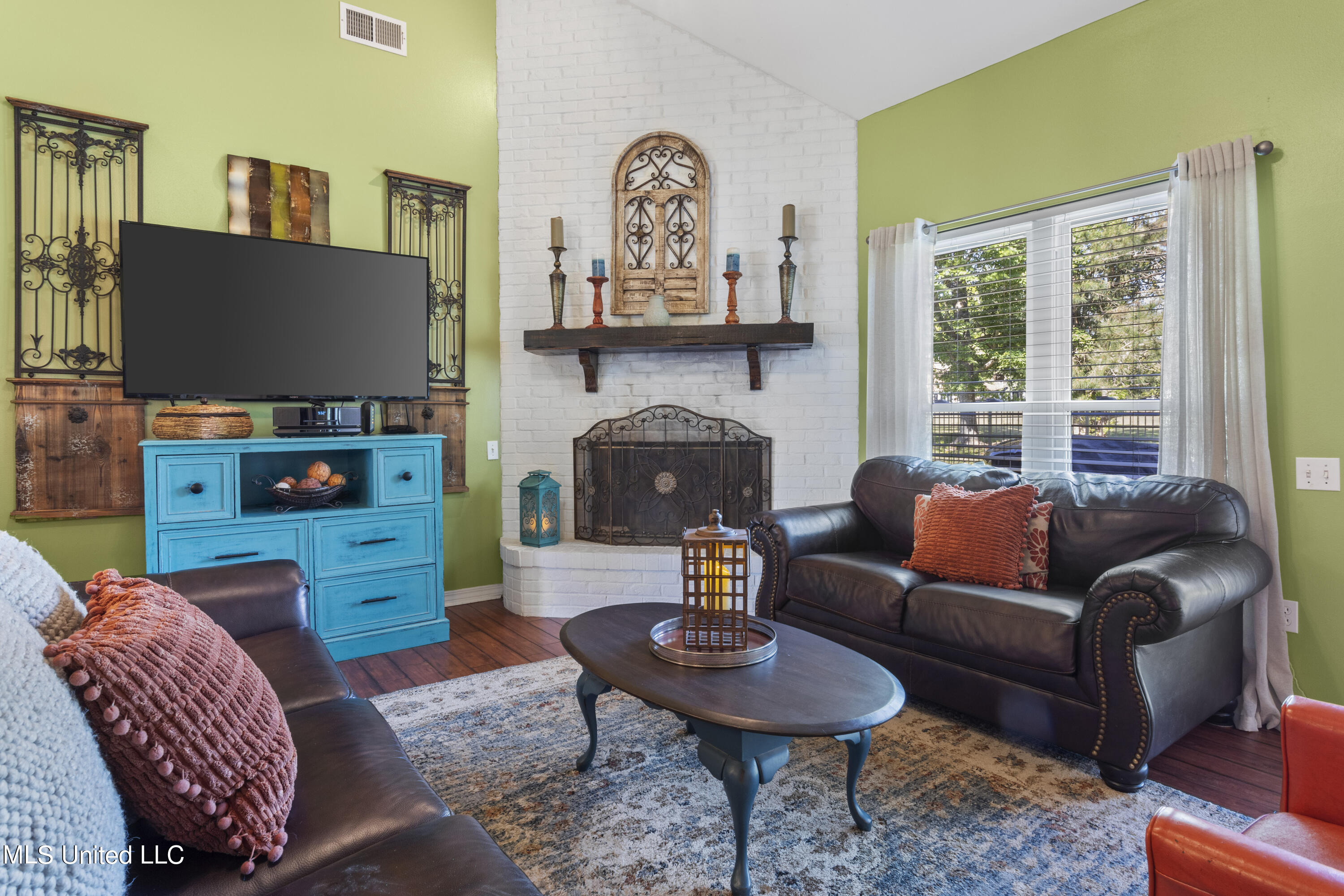 57143 E Diamondhead Drive