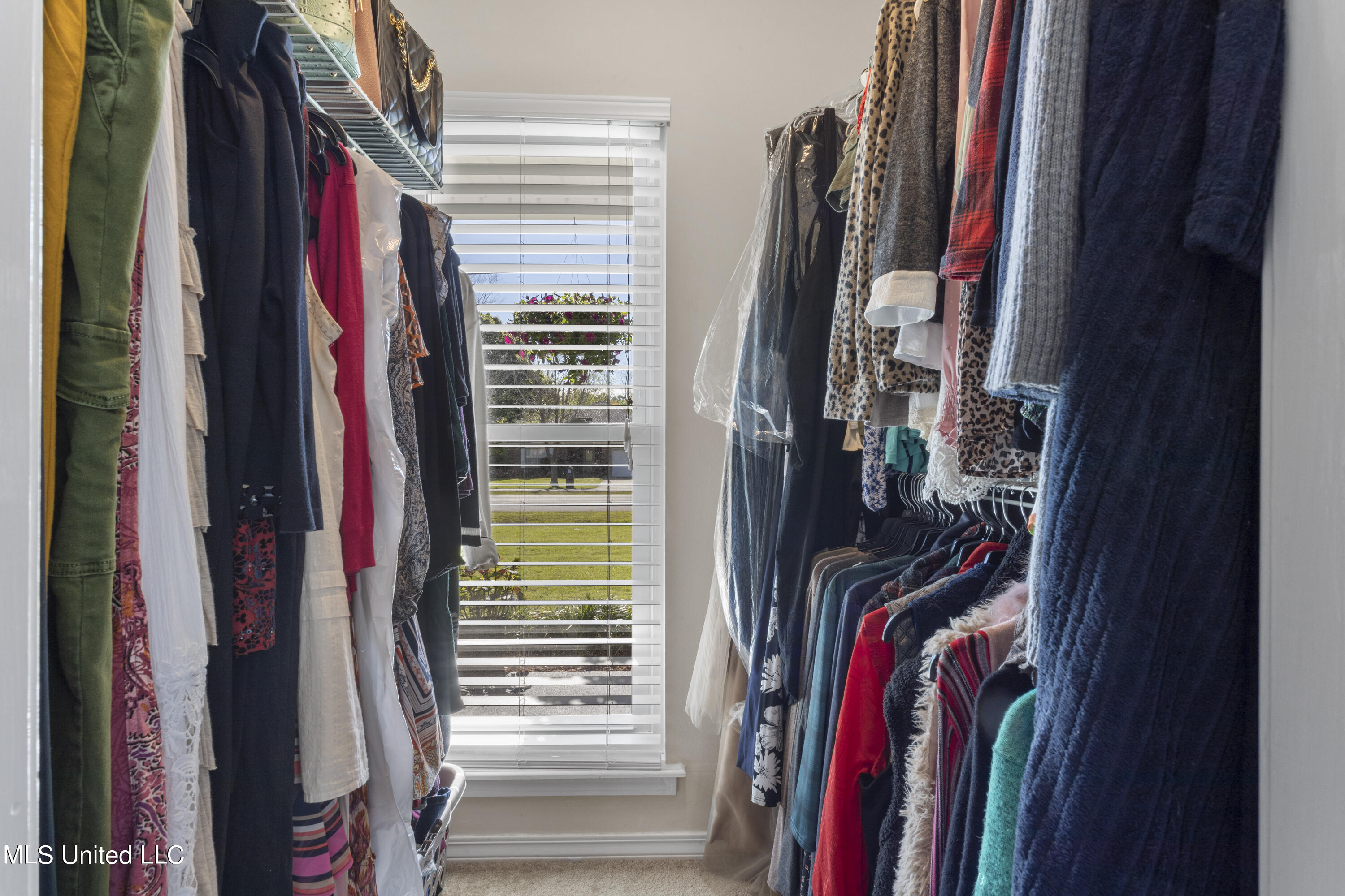 57143 E Diamondhead Drive