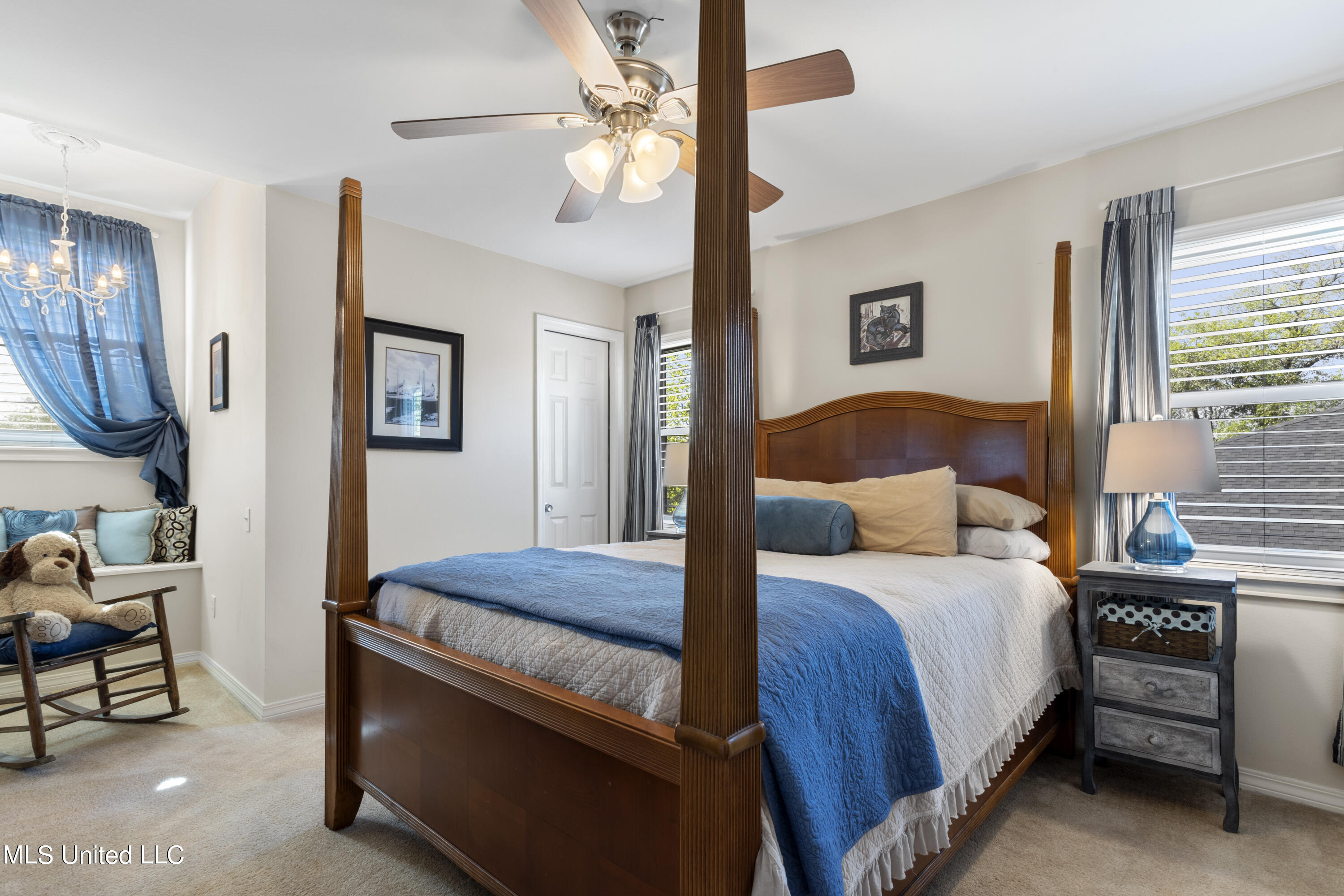 57143 E Diamondhead Drive