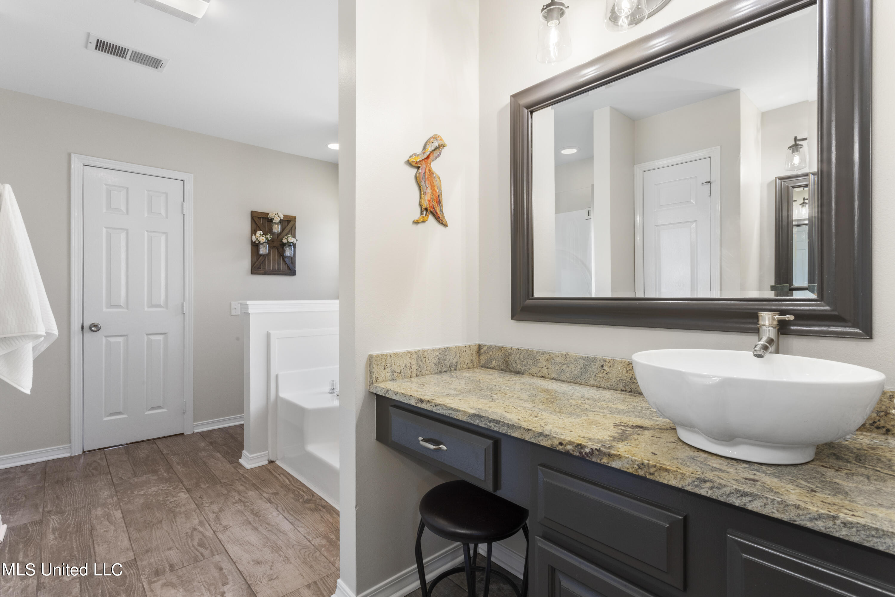 57143 E Diamondhead Drive