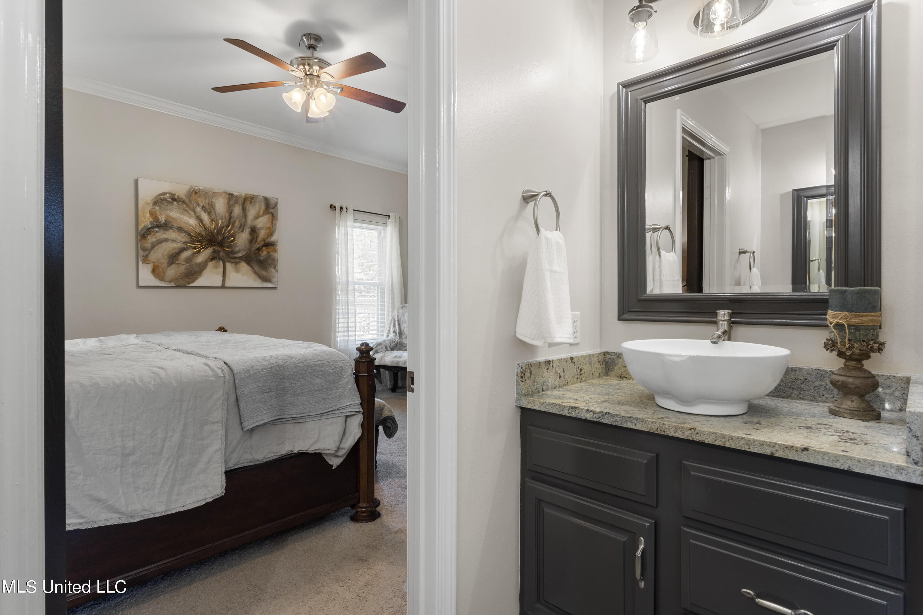 57143 E Diamondhead Drive