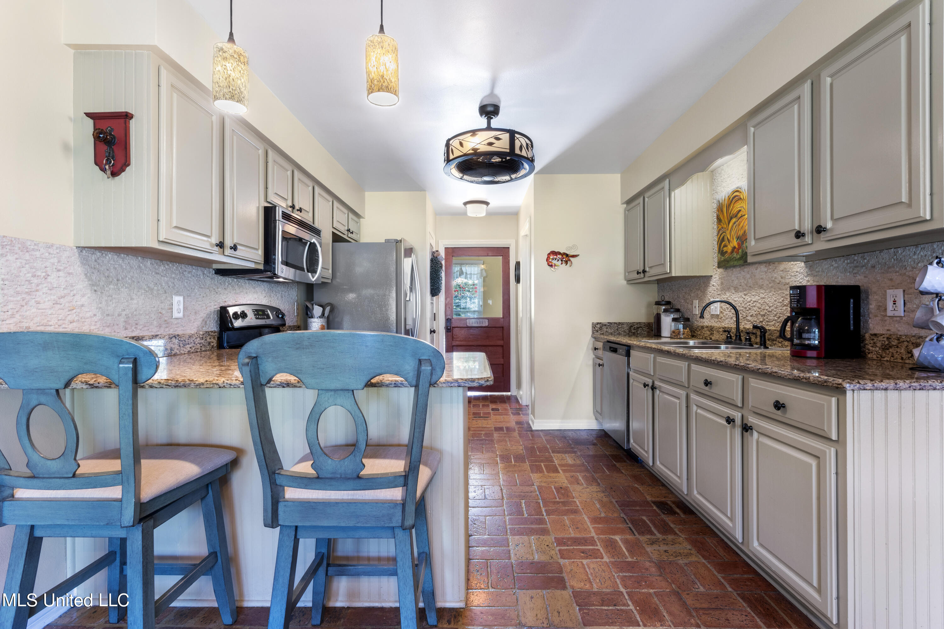 57143 E Diamondhead Drive