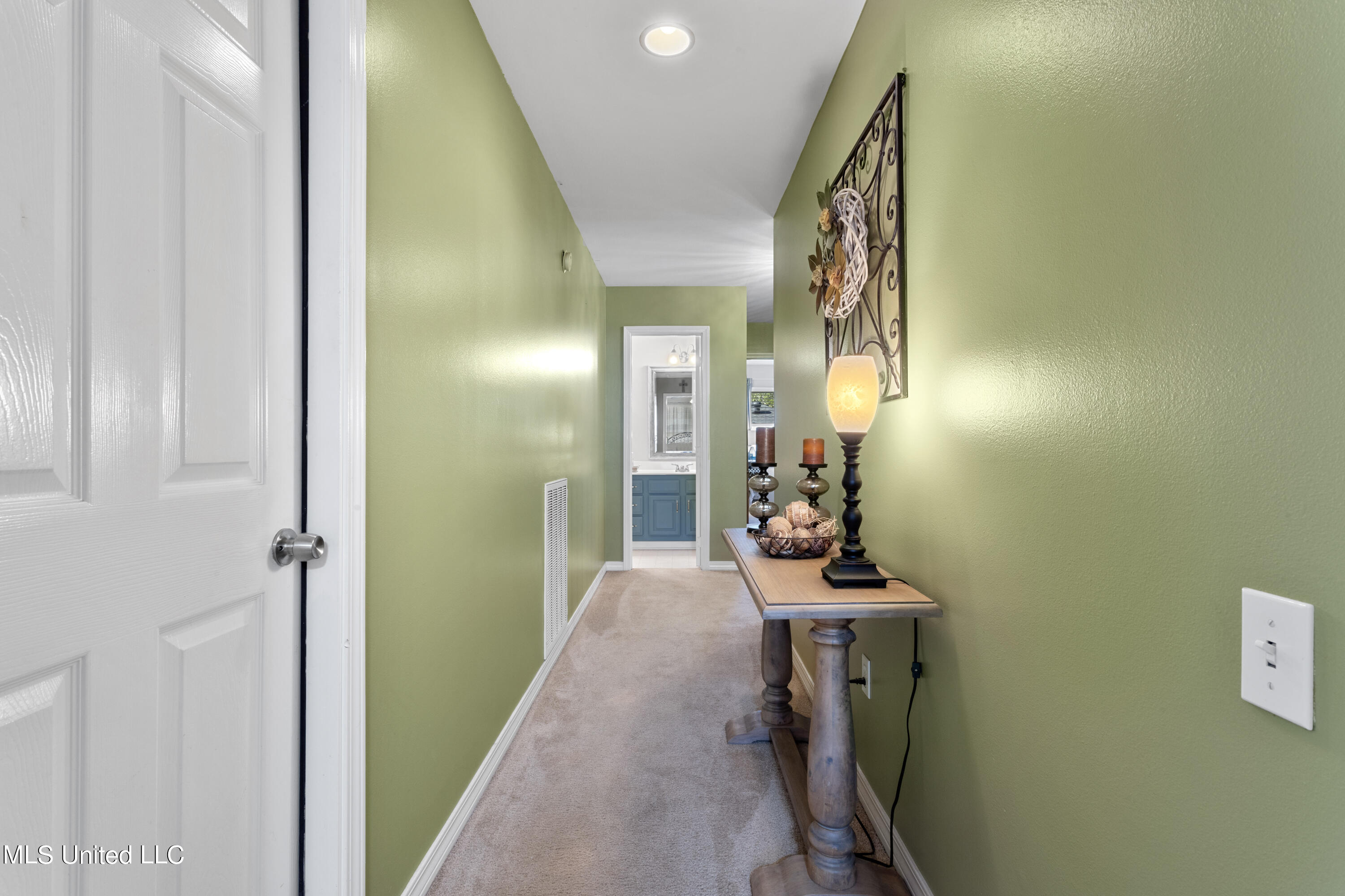 57143 E Diamondhead Drive