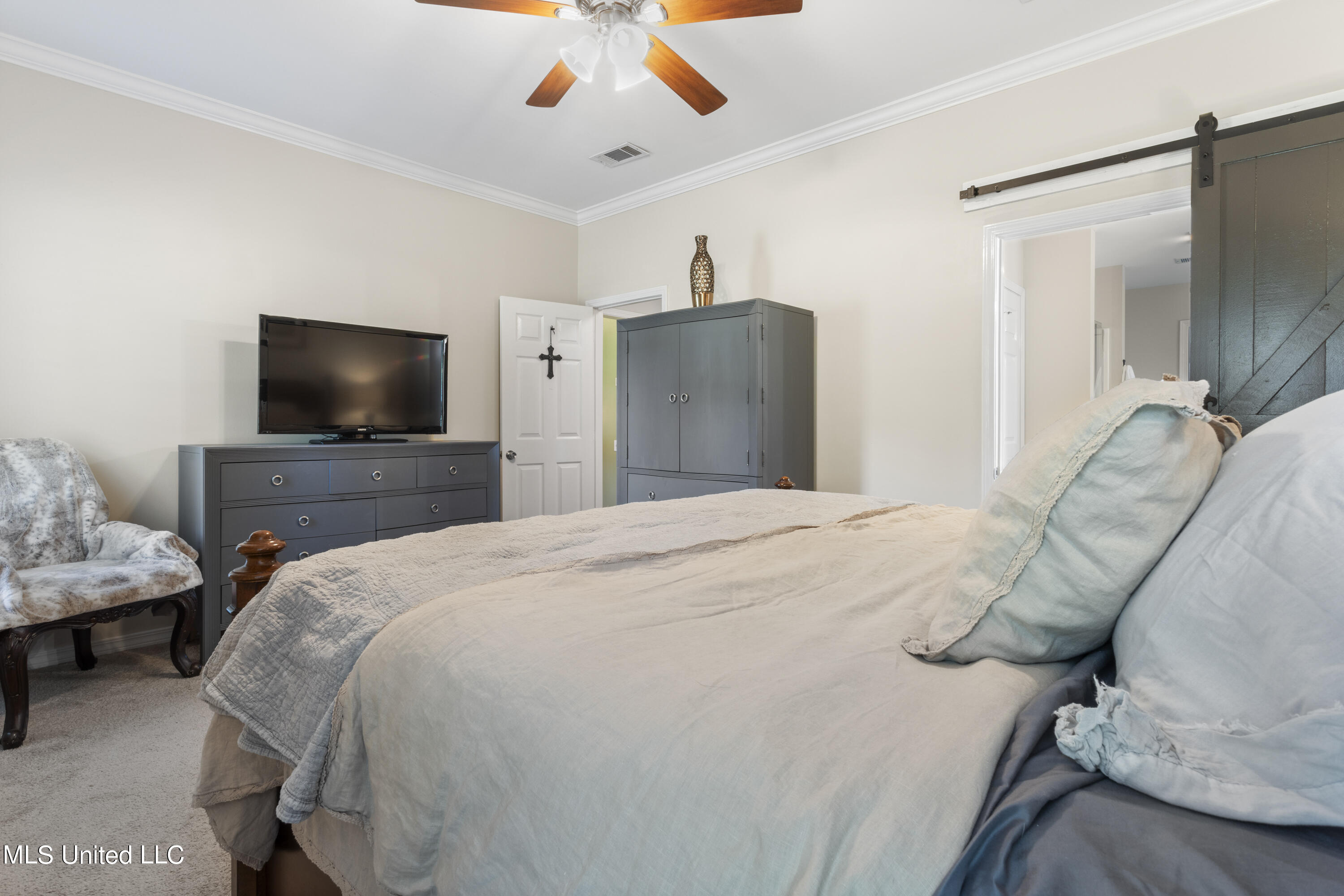 57143 E Diamondhead Drive