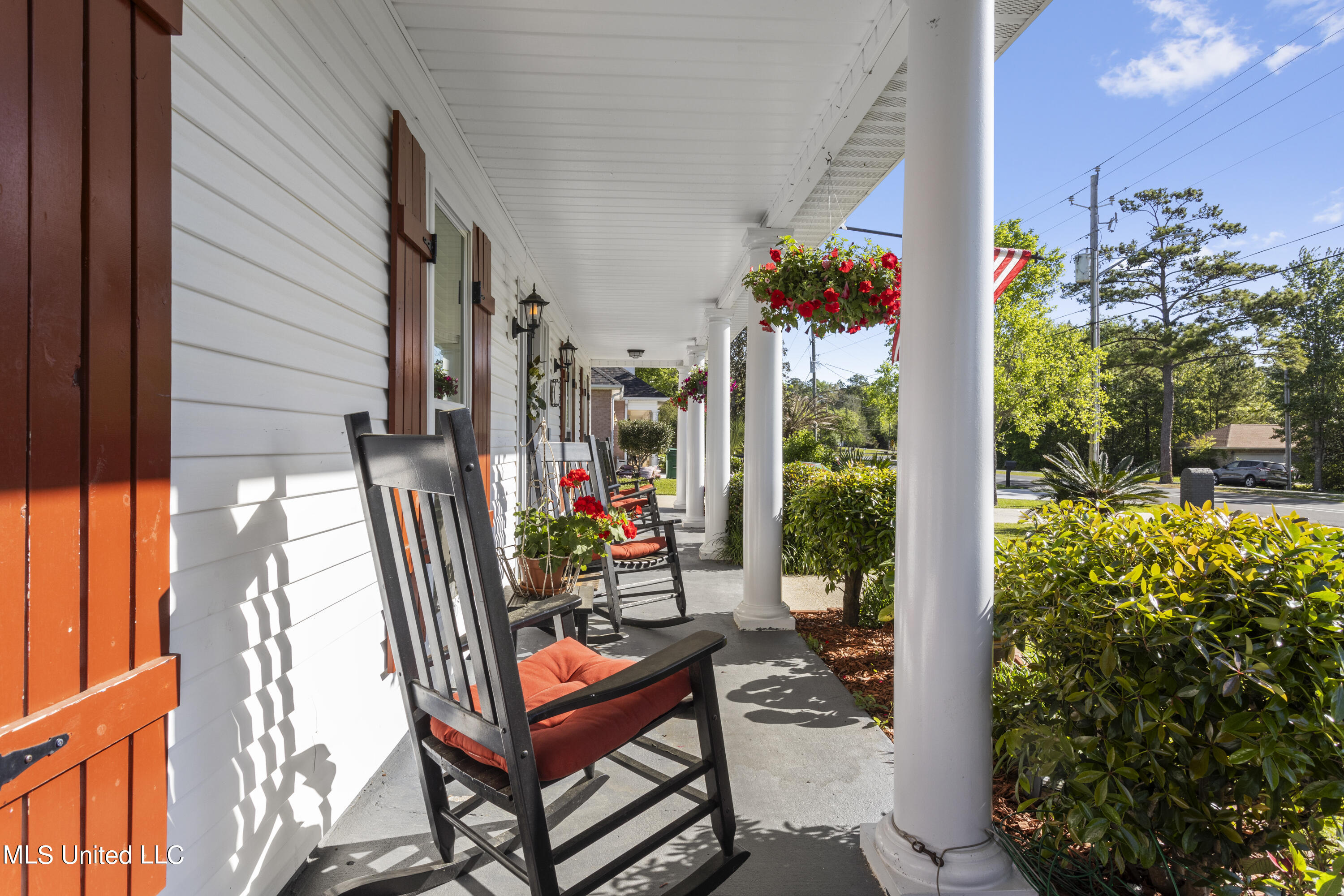 57143 E Diamondhead Drive