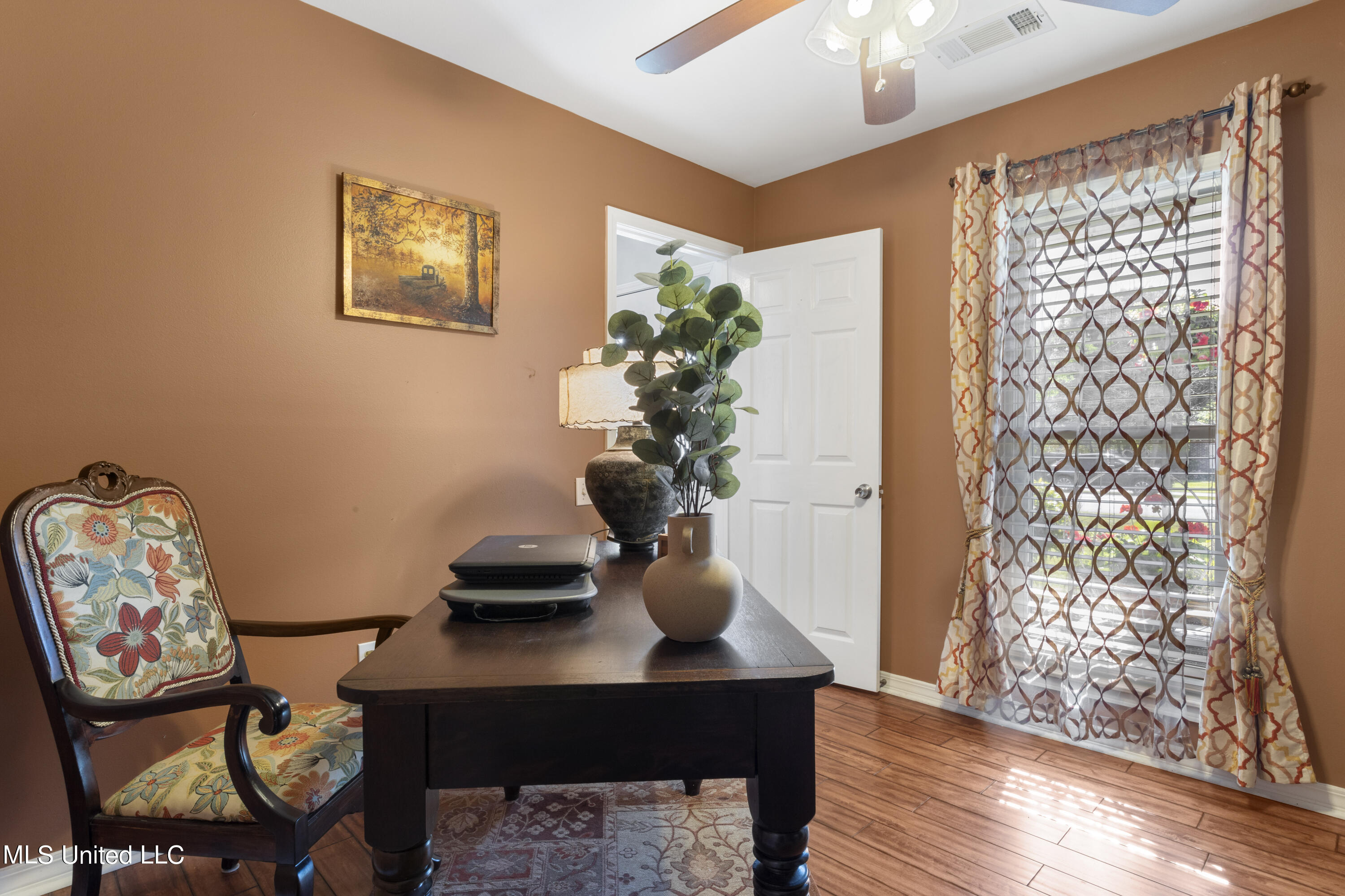 57143 E Diamondhead Drive