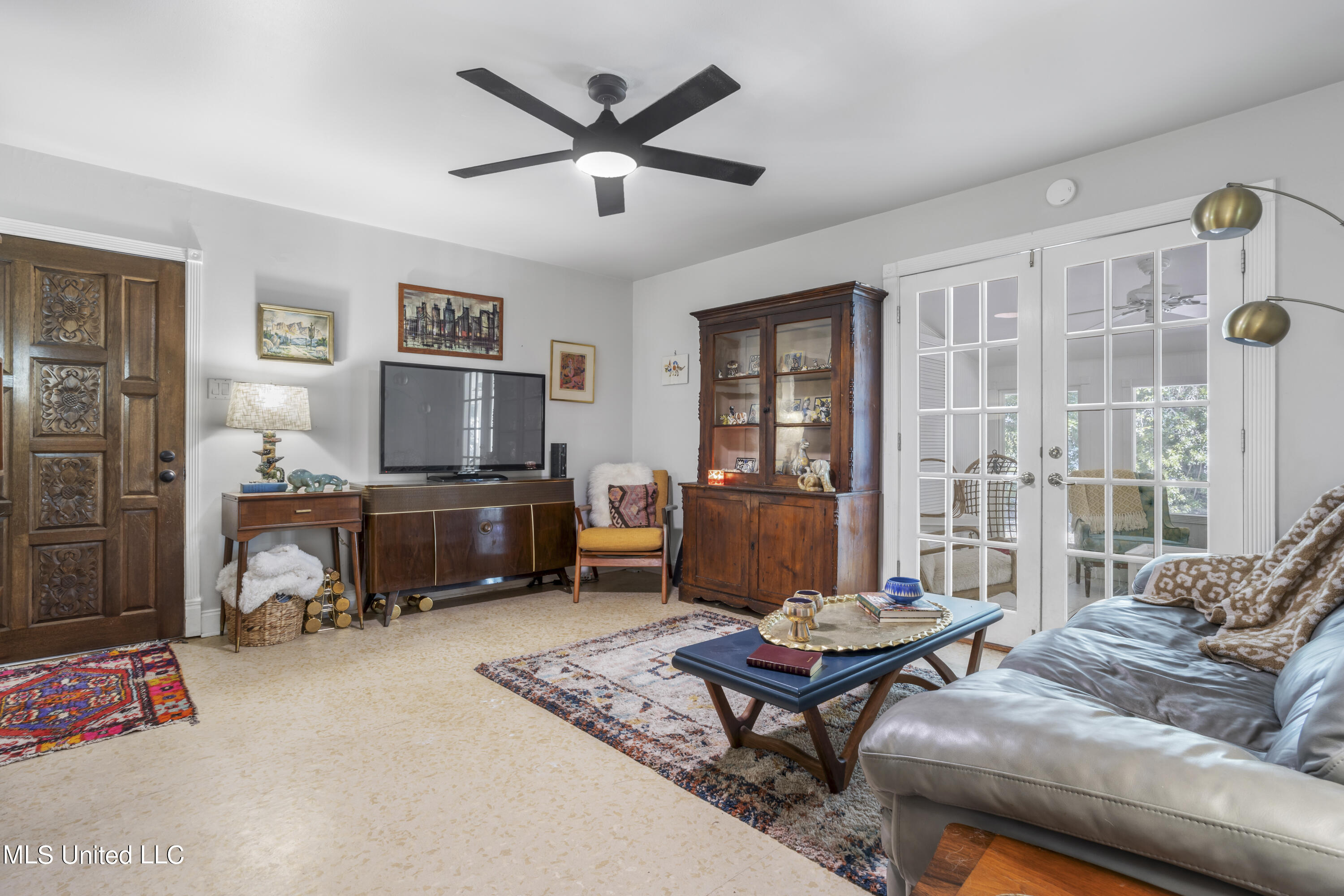 2022 Kensington Avenue