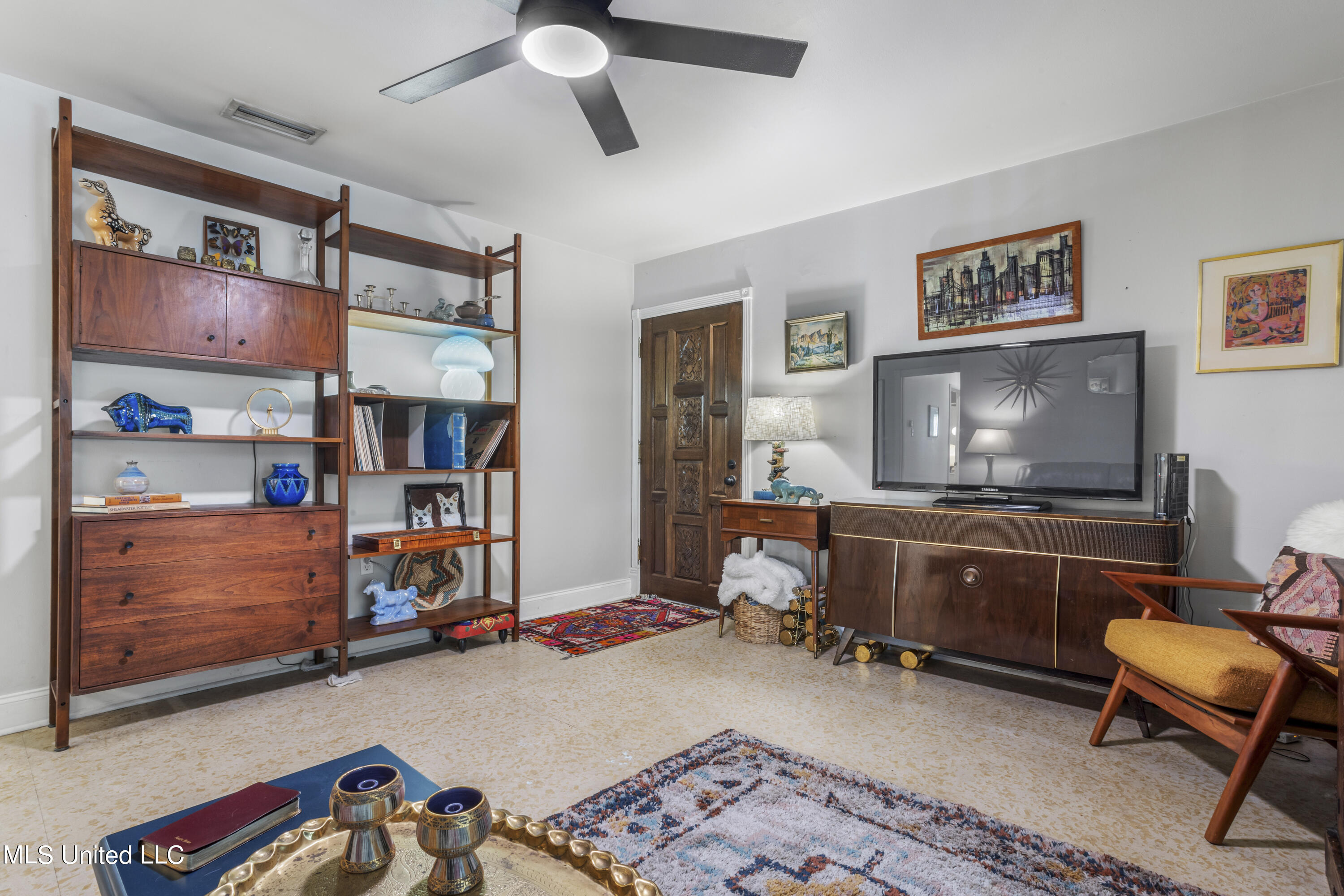 2022 Kensington Avenue