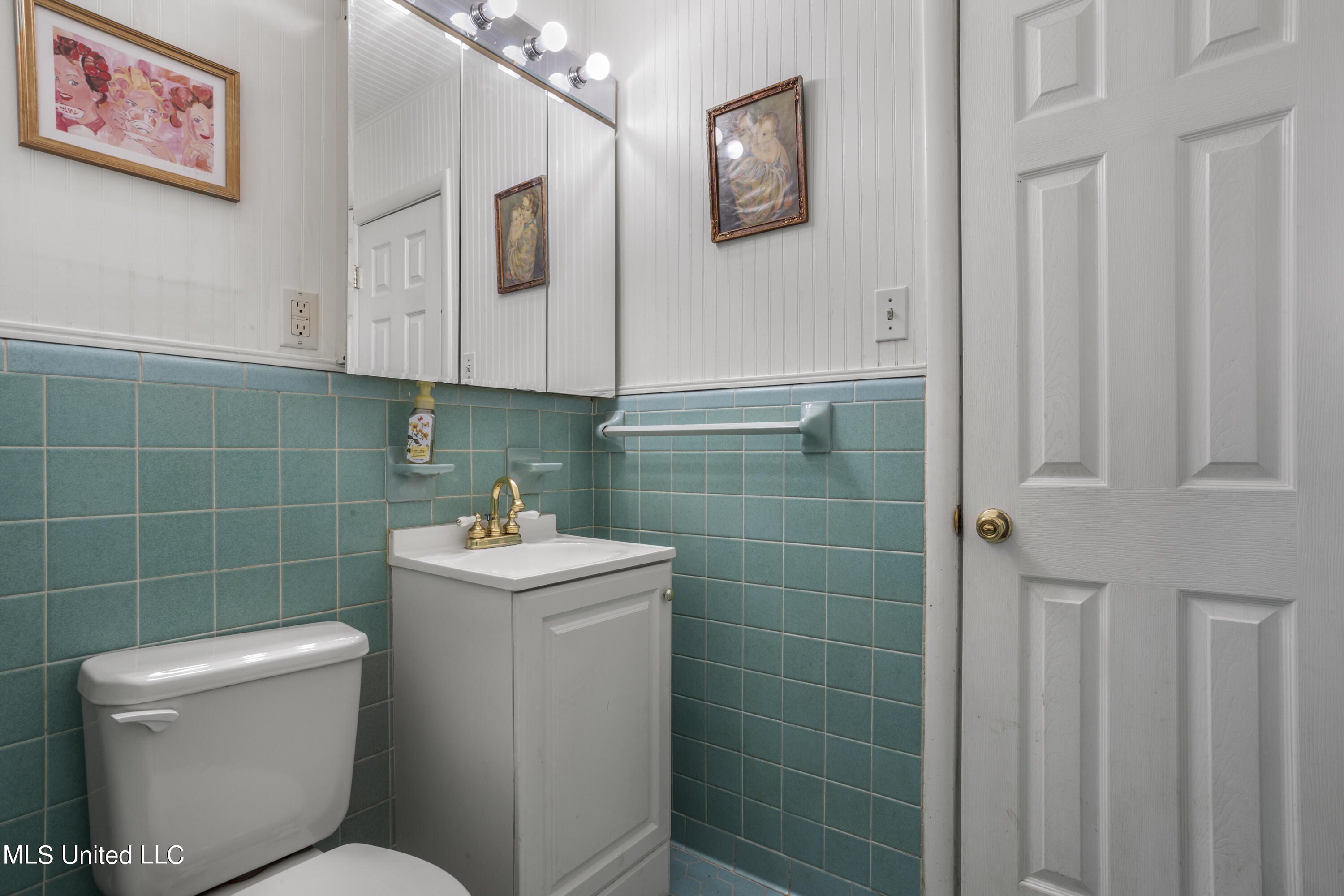 2022 Kensington Avenue