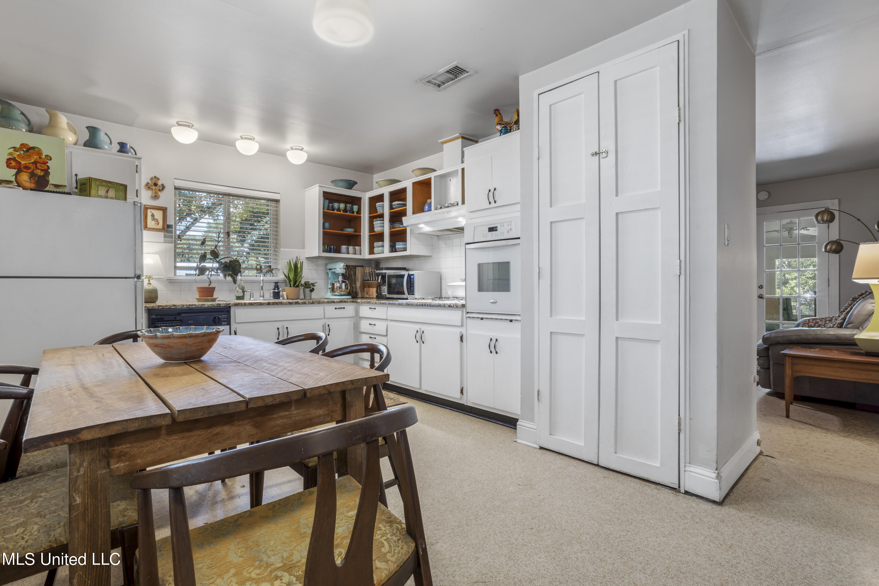 2022 Kensington Avenue