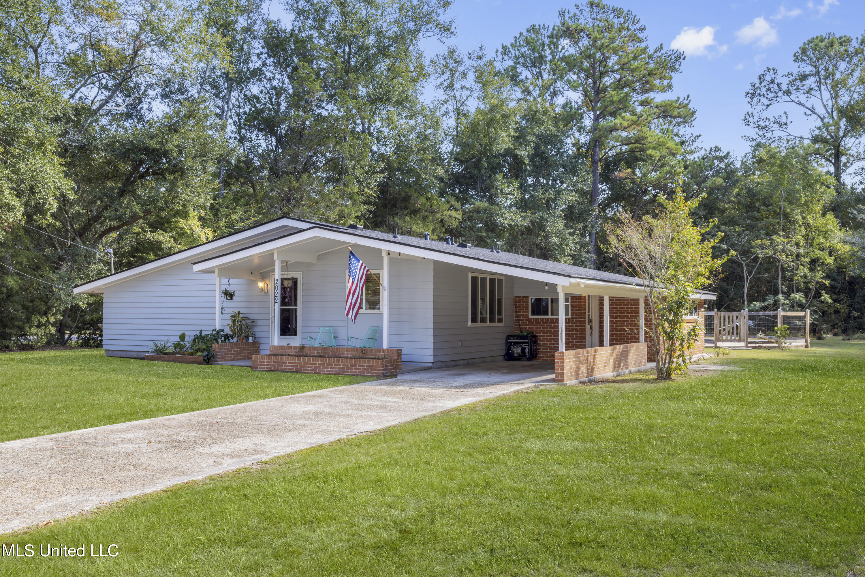 2022 Kensington Avenue