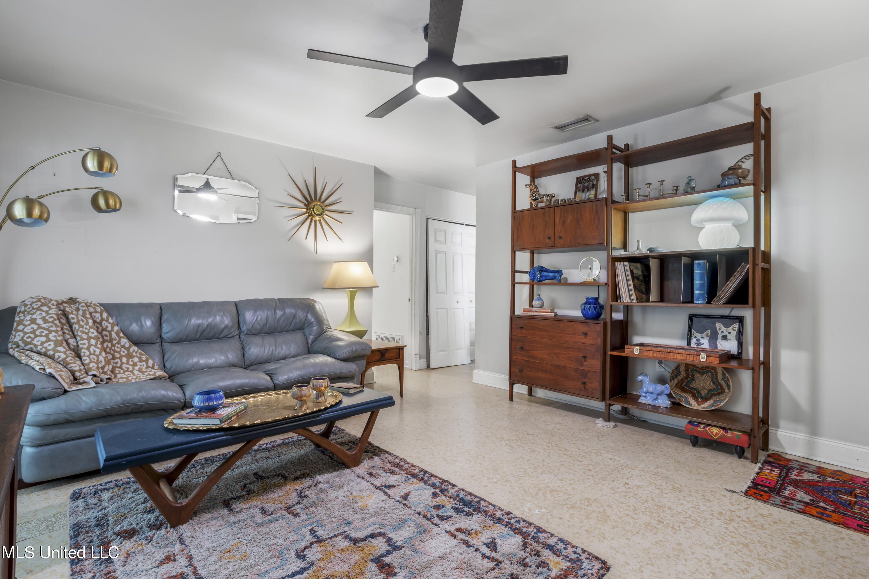 2022 Kensington Avenue