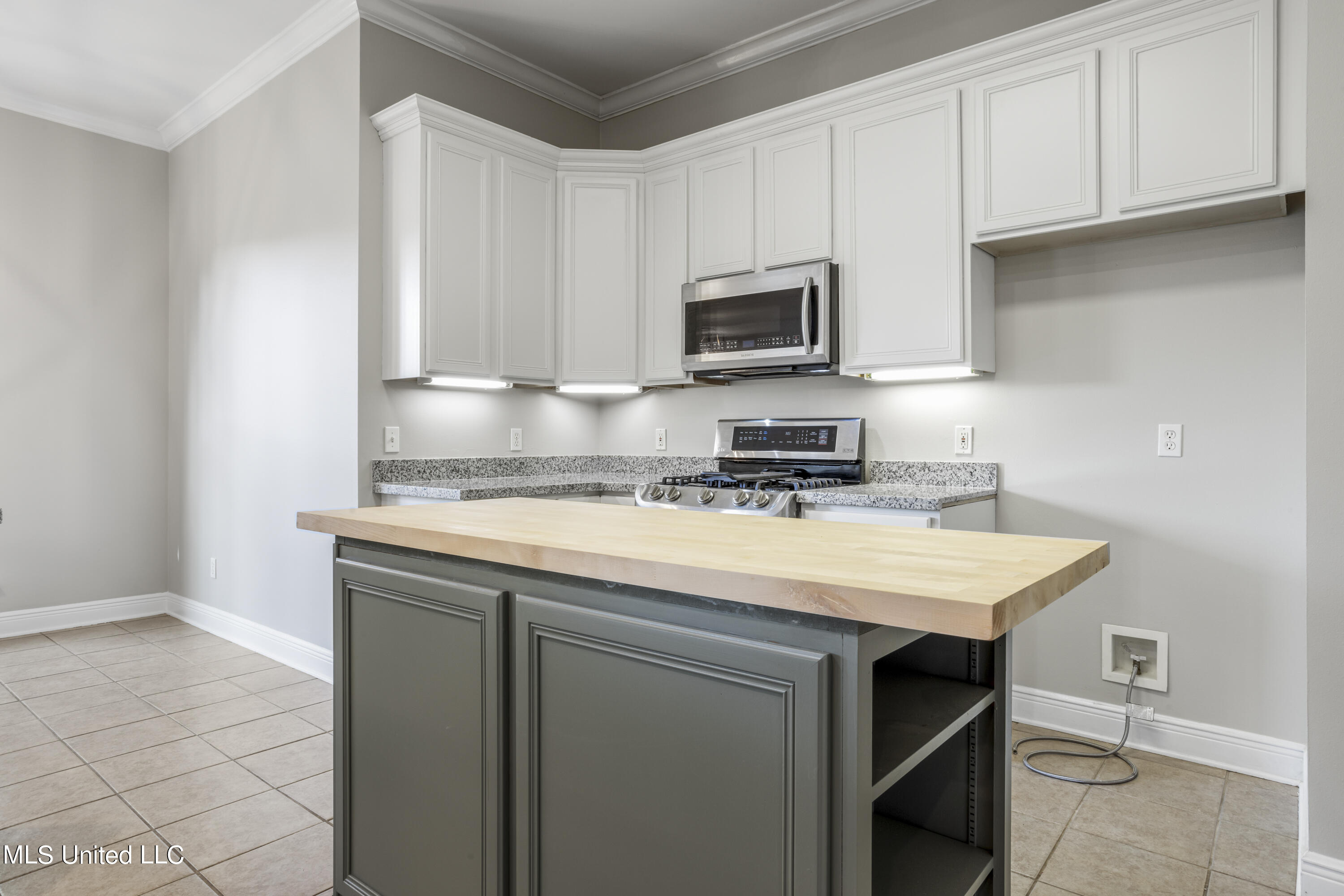 28081 Lake Cypress Drive