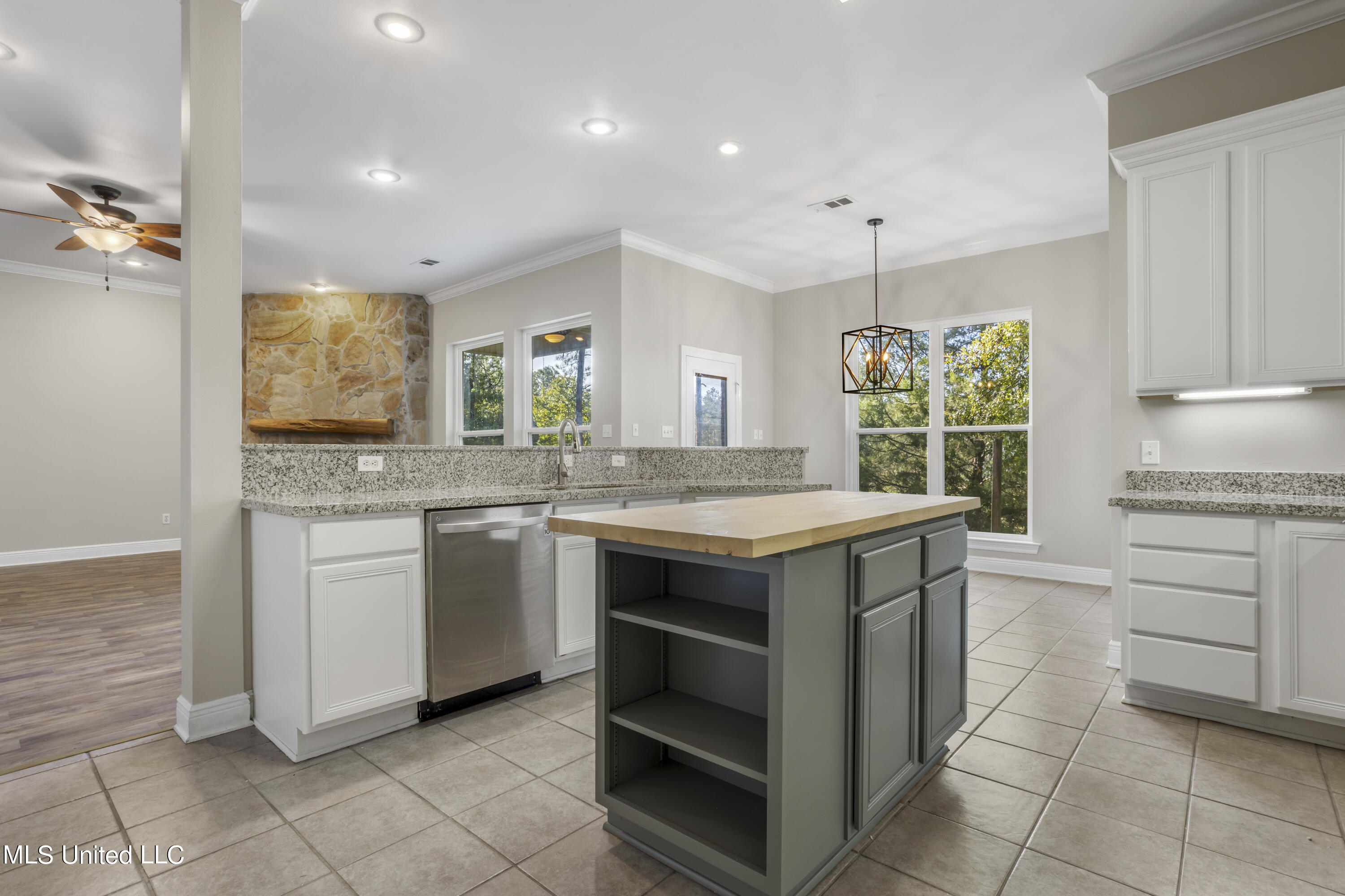 28081 Lake Cypress Drive