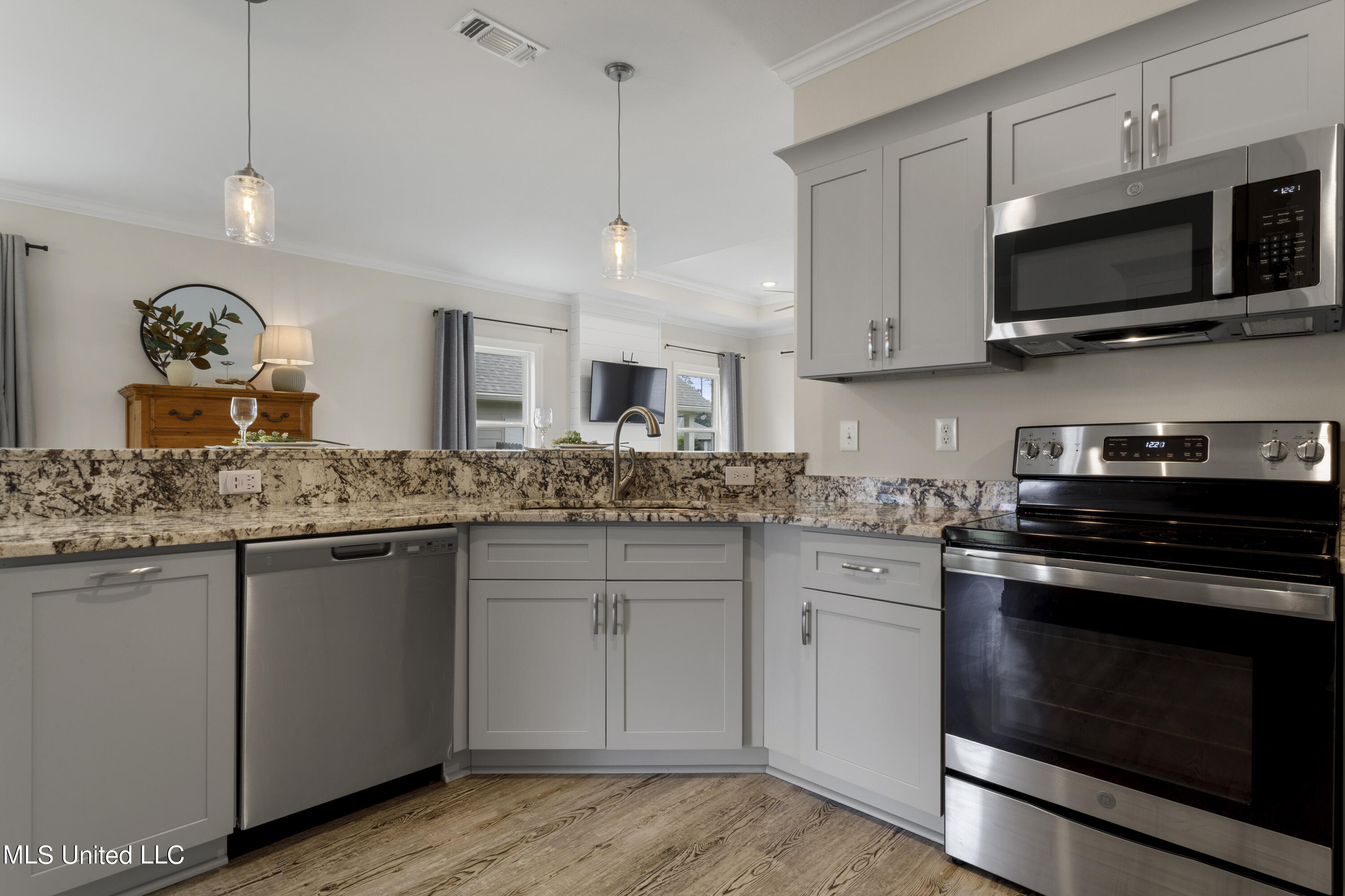 10851 Ala Moana Street