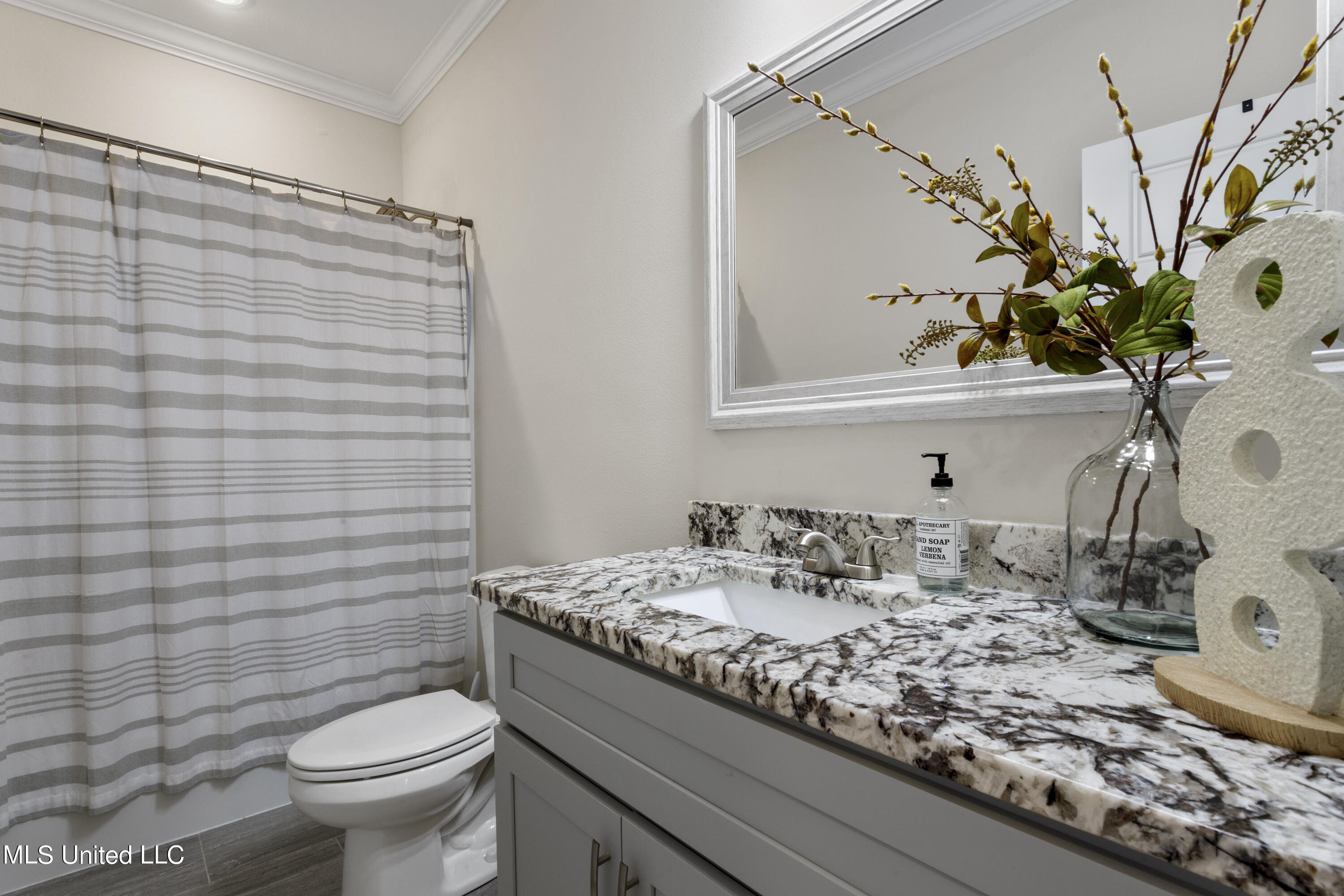 10851 Ala Moana Street