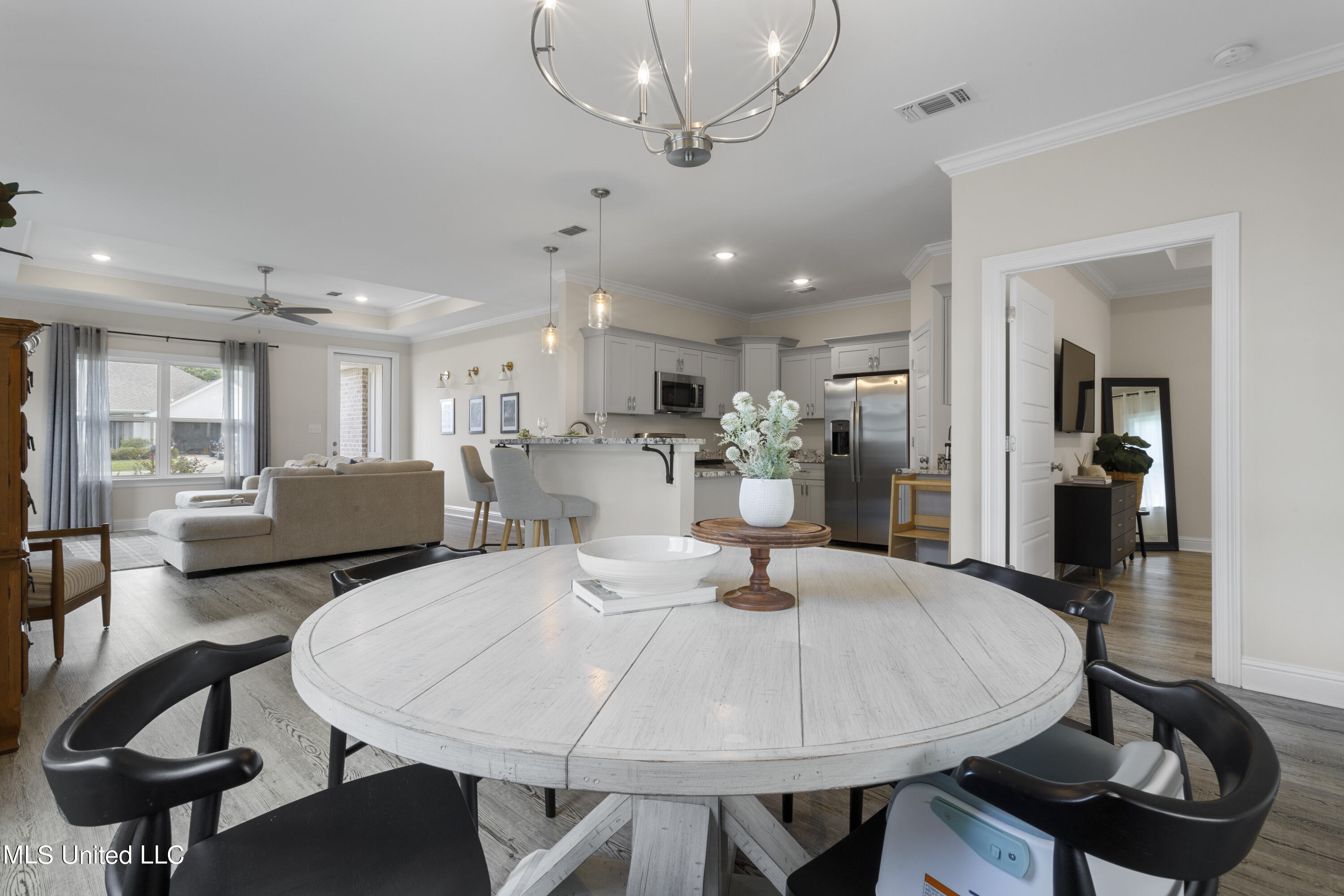 10851 Ala Moana Street