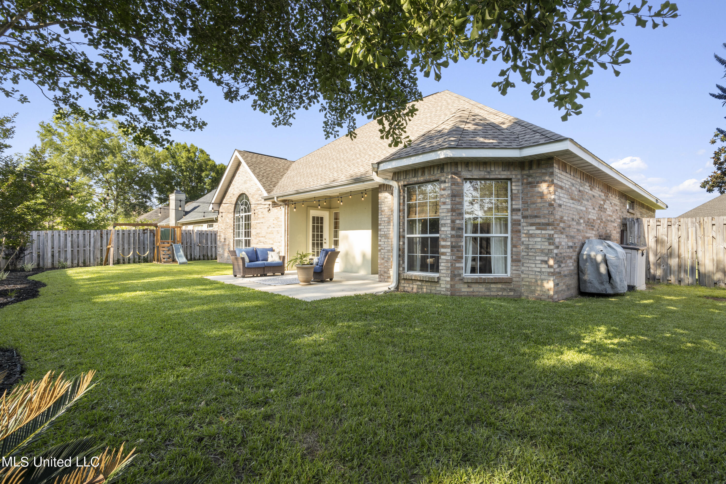 6489 Amherst Drive