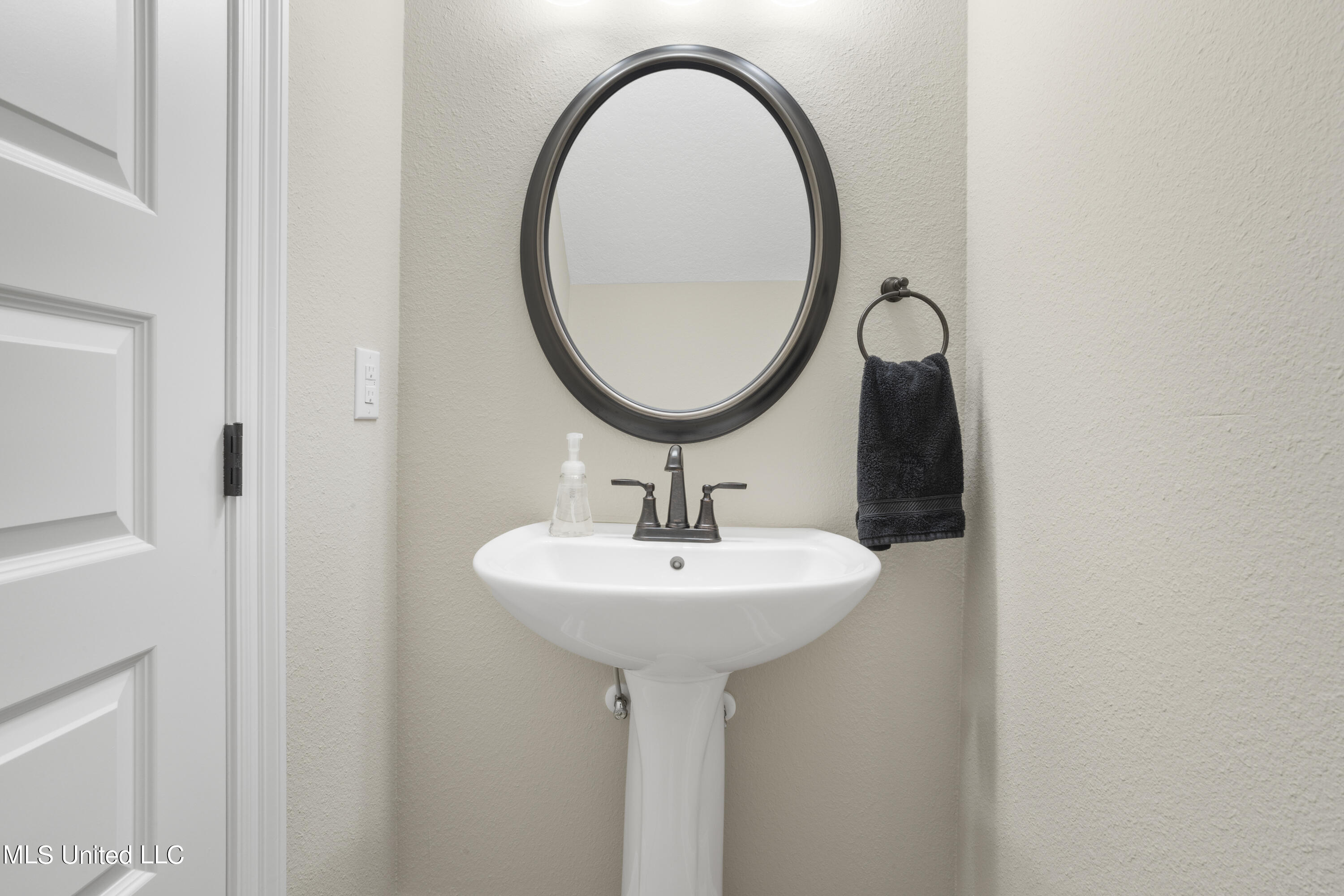 9872 Daisy Vestry Road