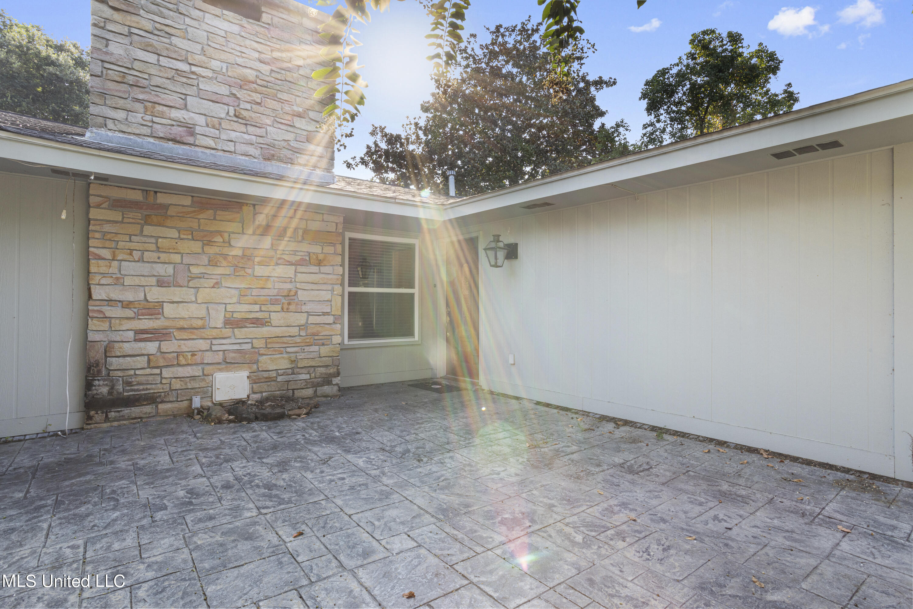 1220 Wellington Lane