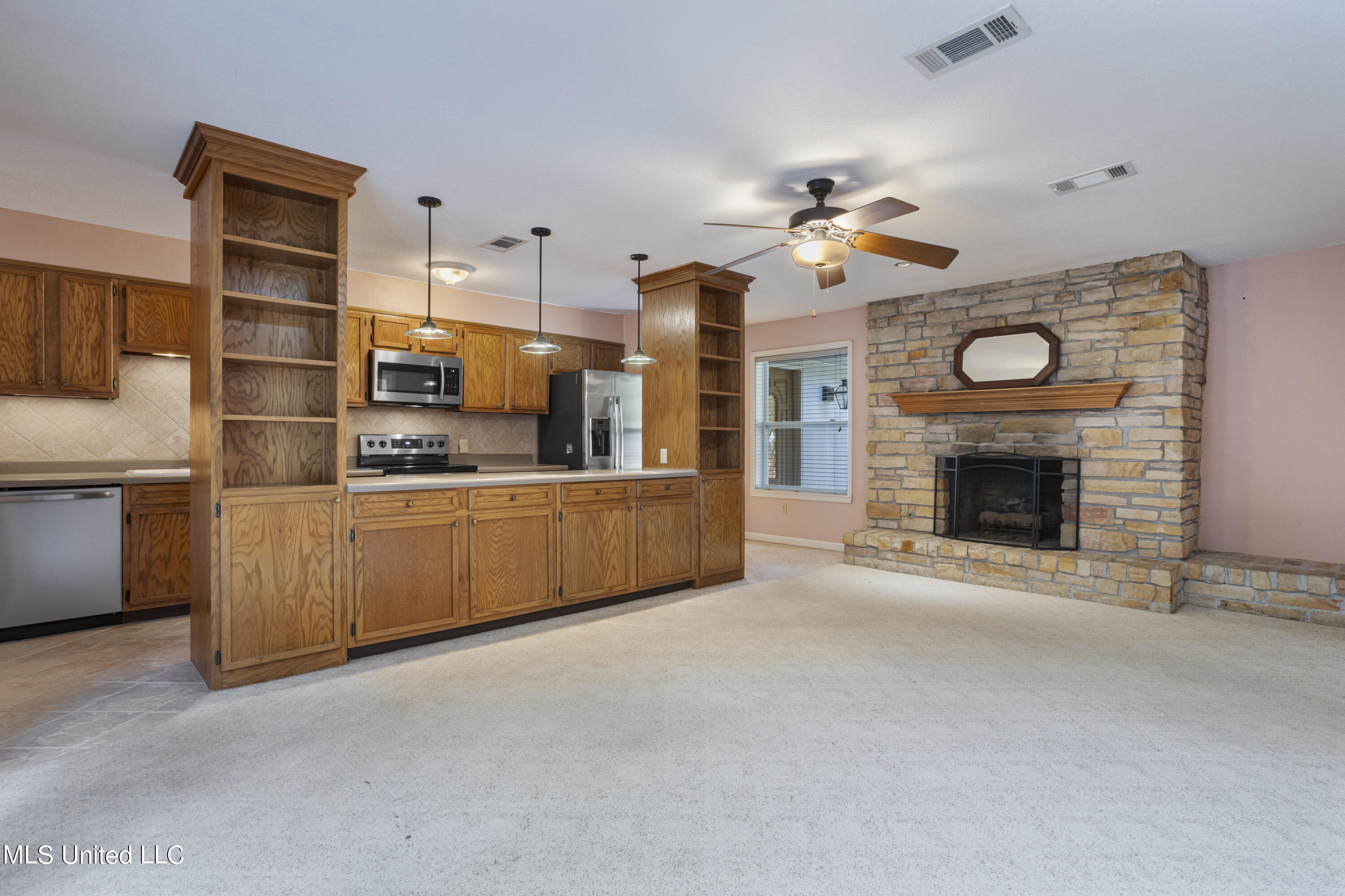 1220 Wellington Lane