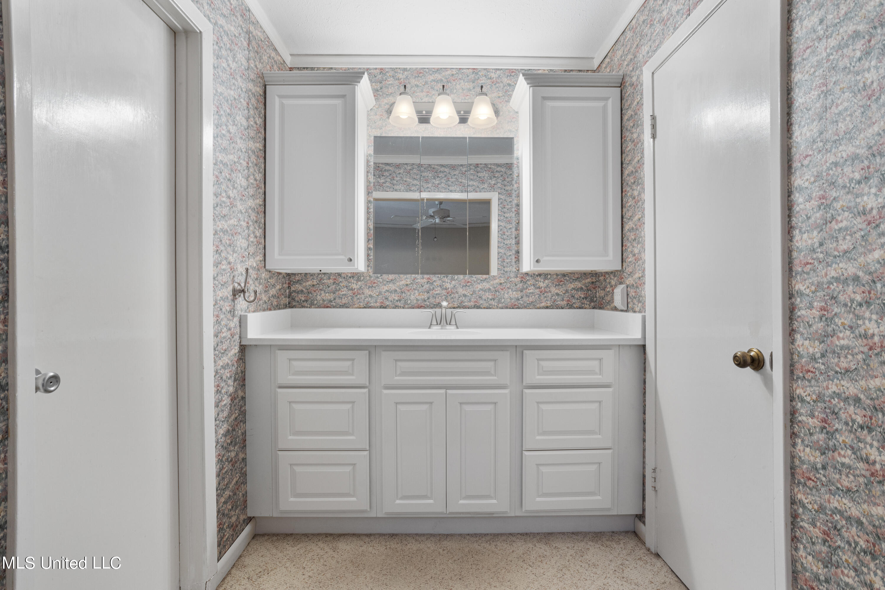 1220 Wellington Lane
