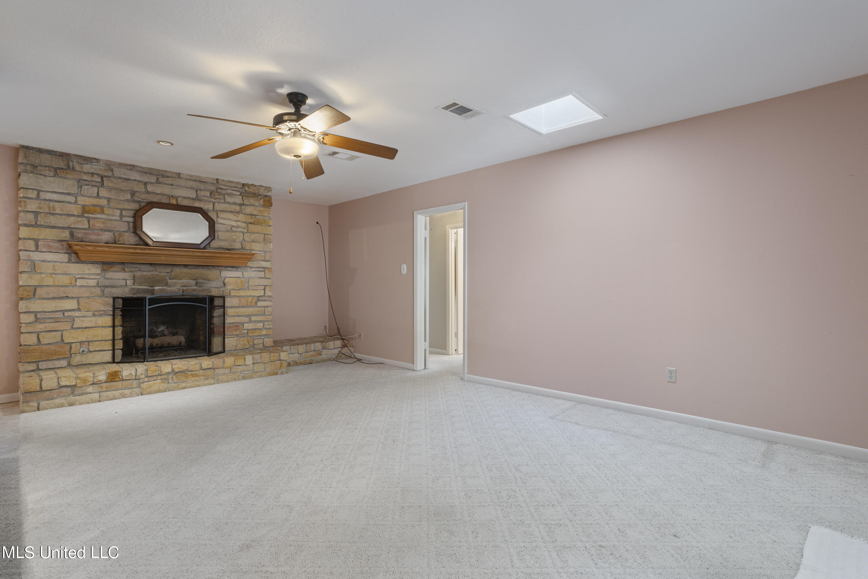 1220 Wellington Lane