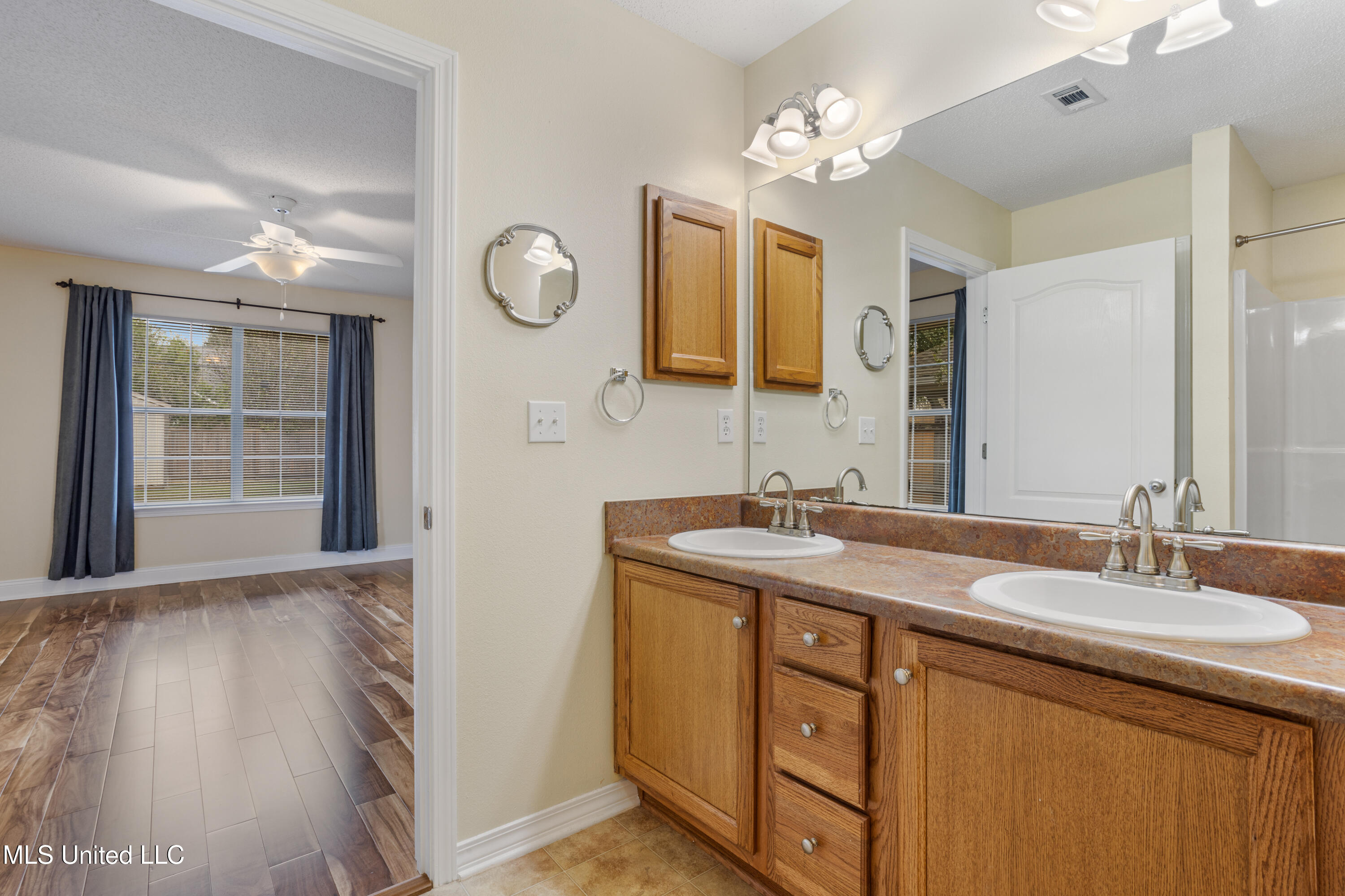 15130 Cedar Springs Drive