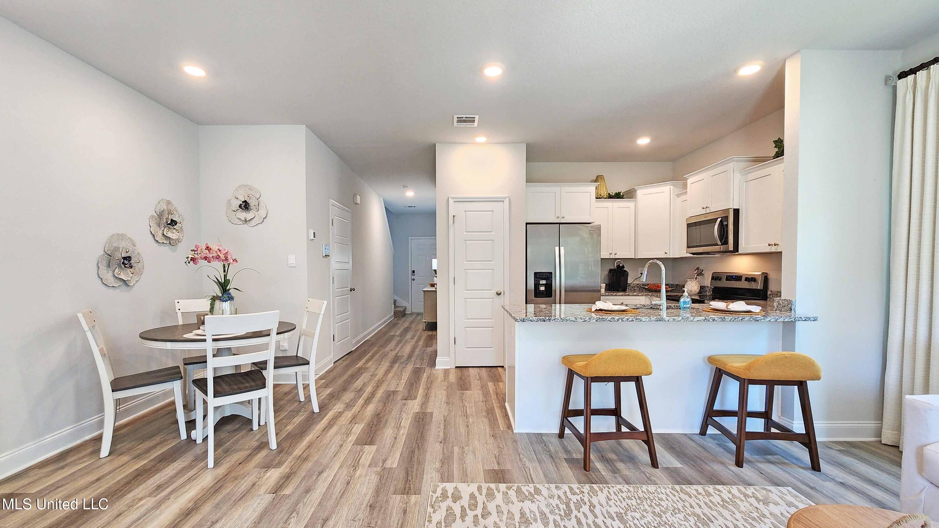 7809 Reagan Court