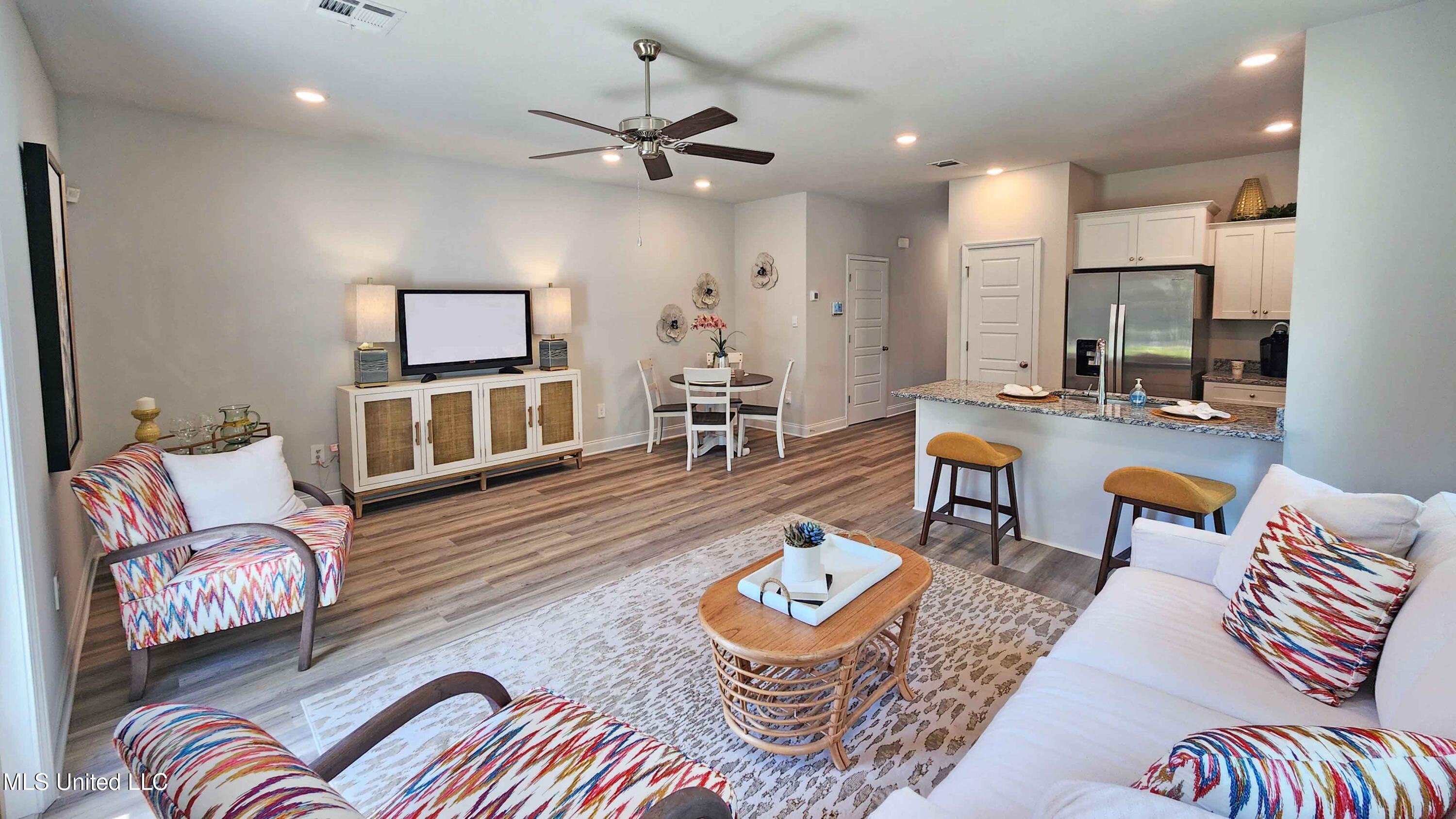 7809 Reagan Court