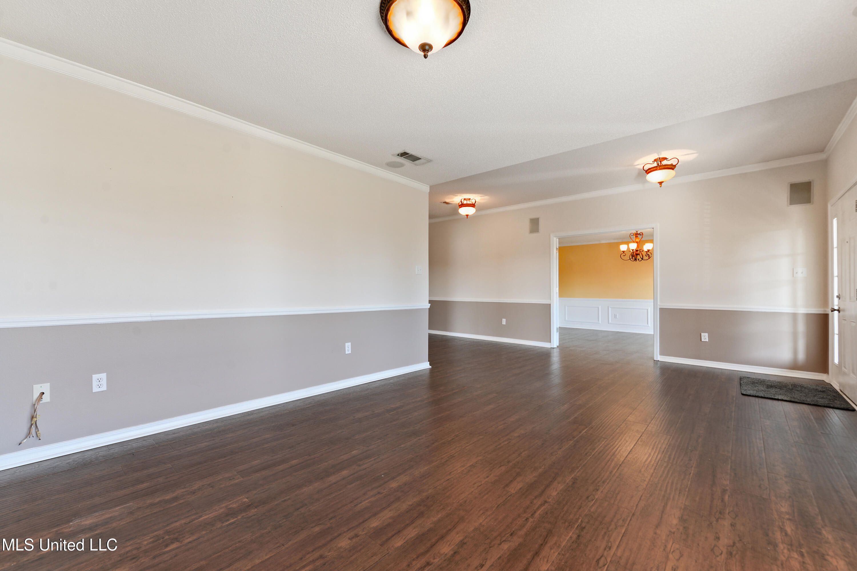 10209 Lake Forest Drive