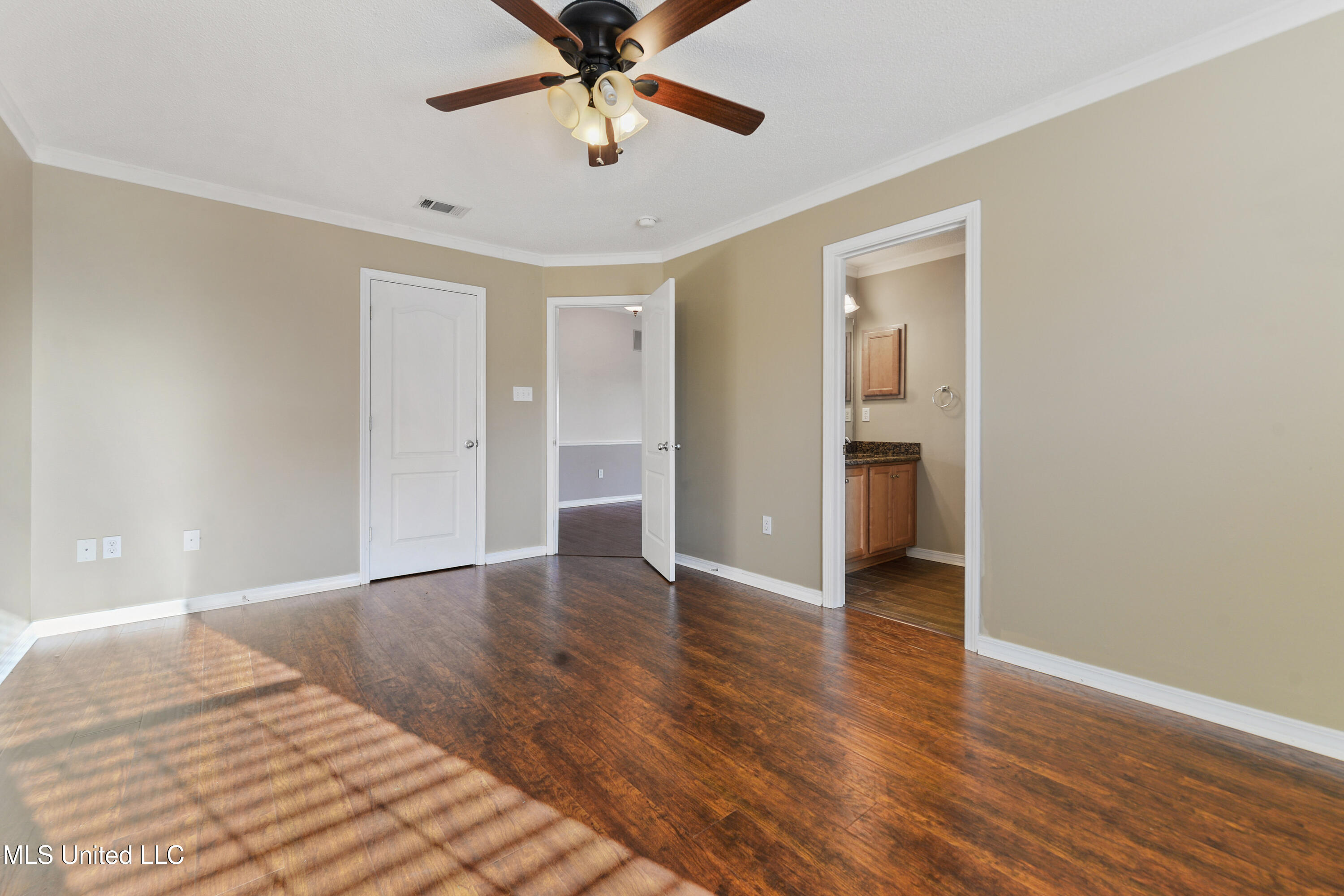 10209 Lake Forest Drive