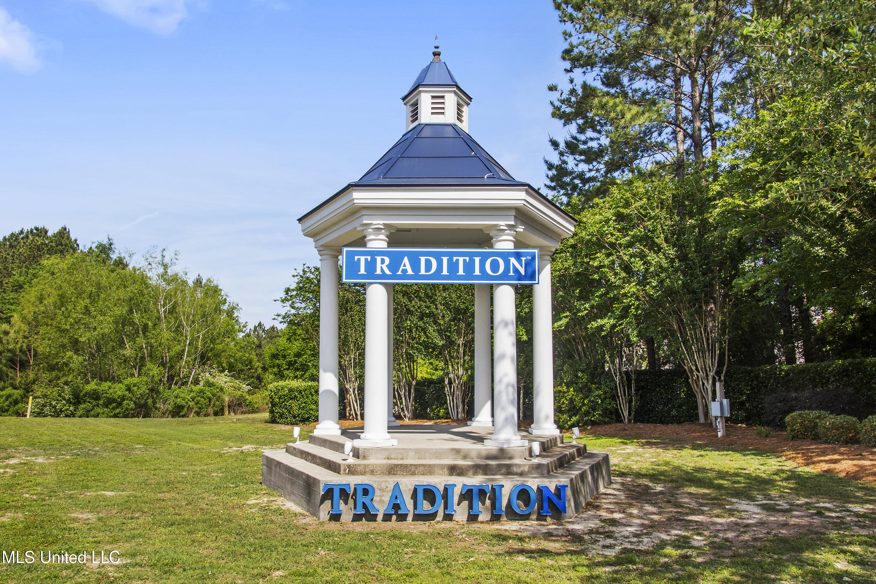 19498 Suwannee Street