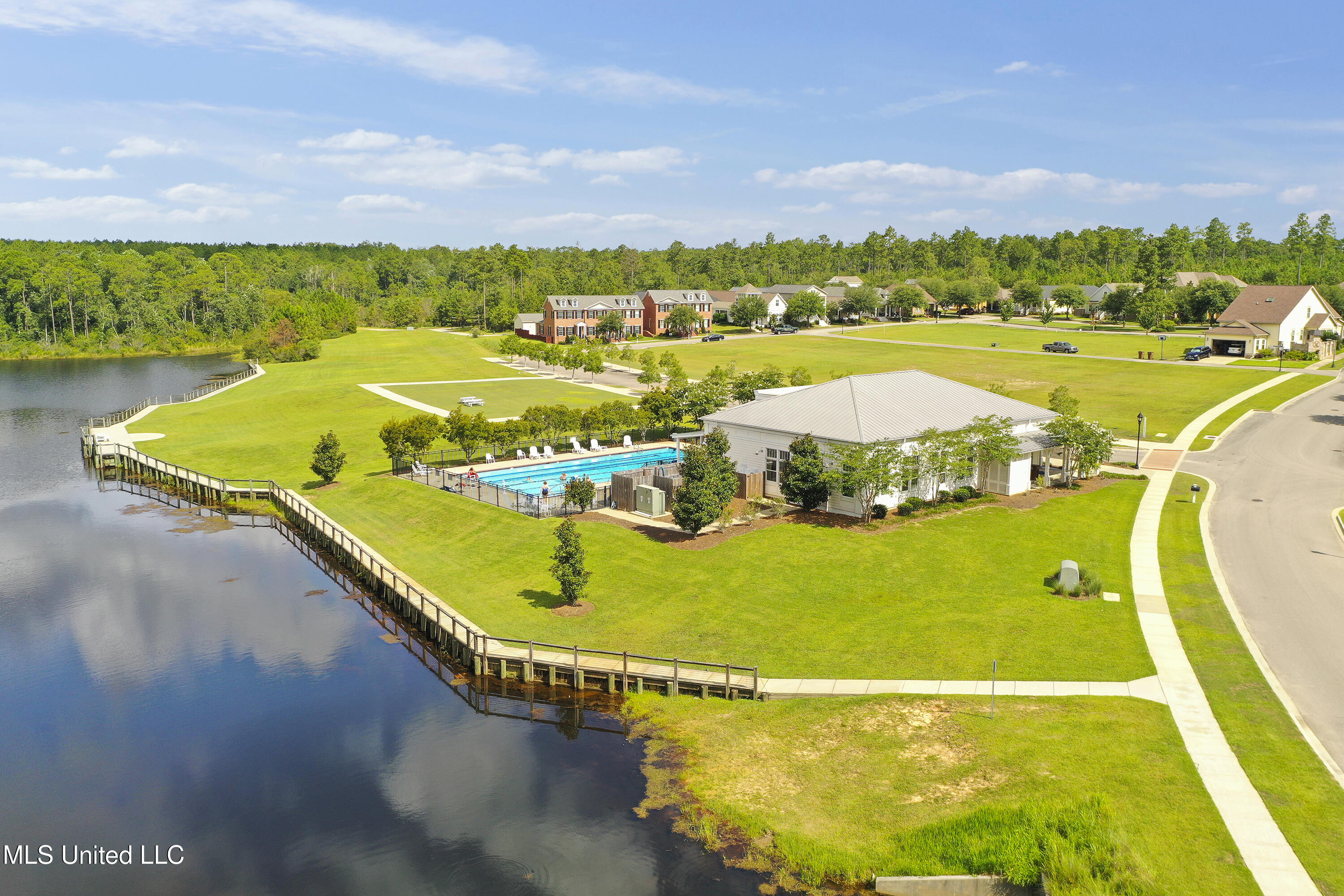 19498 Suwannee Street