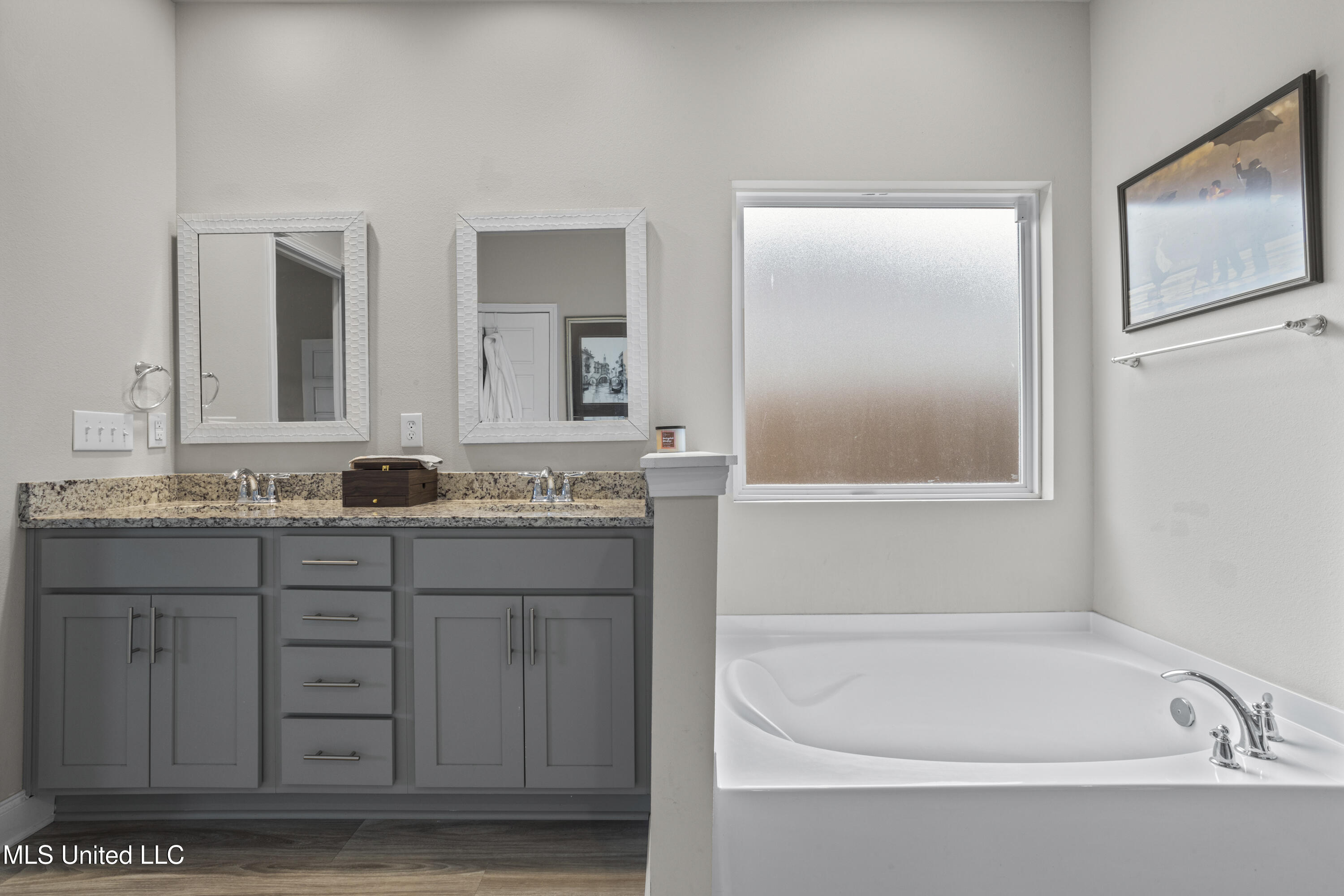 19498 Suwannee Street