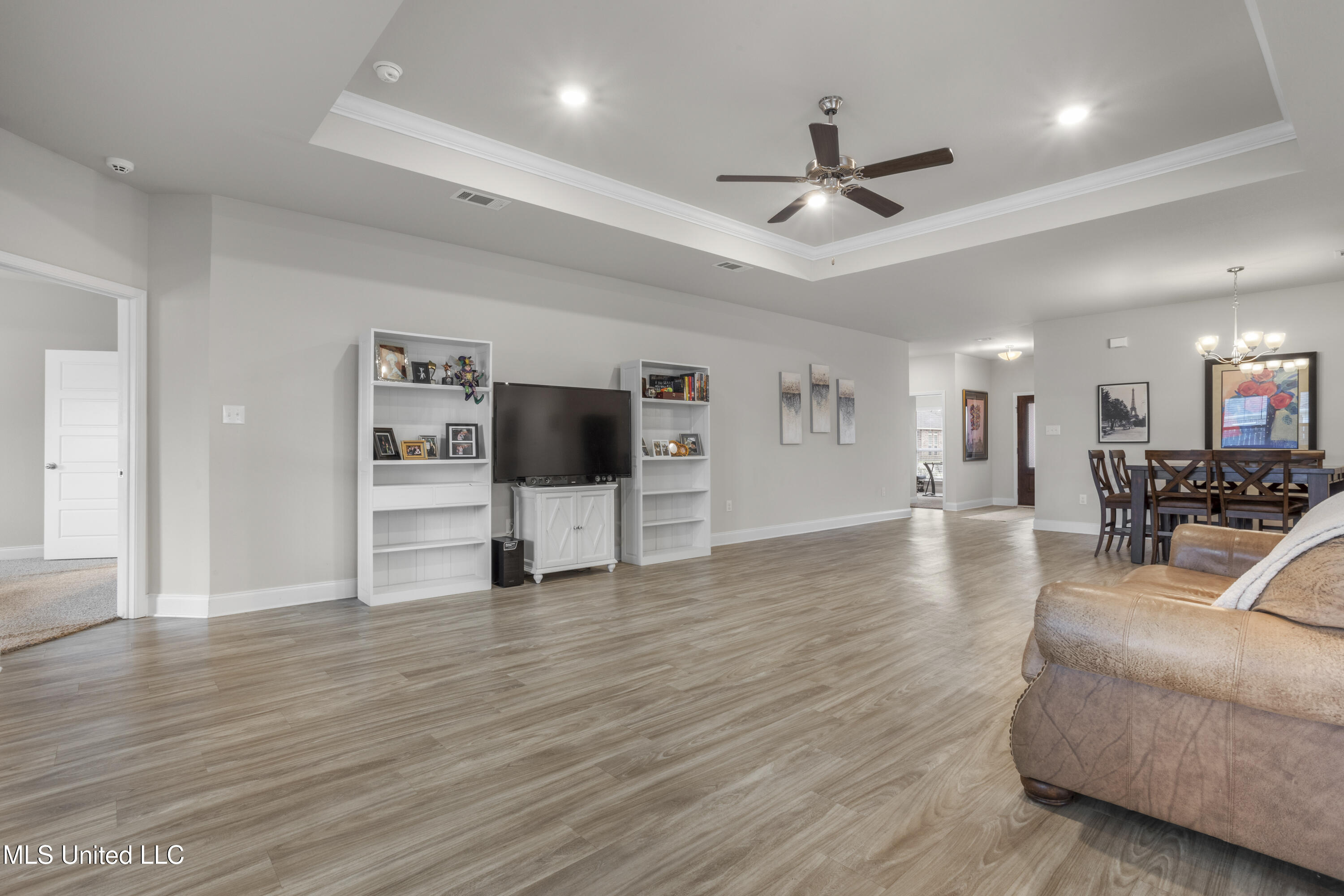 19498 Suwannee Street