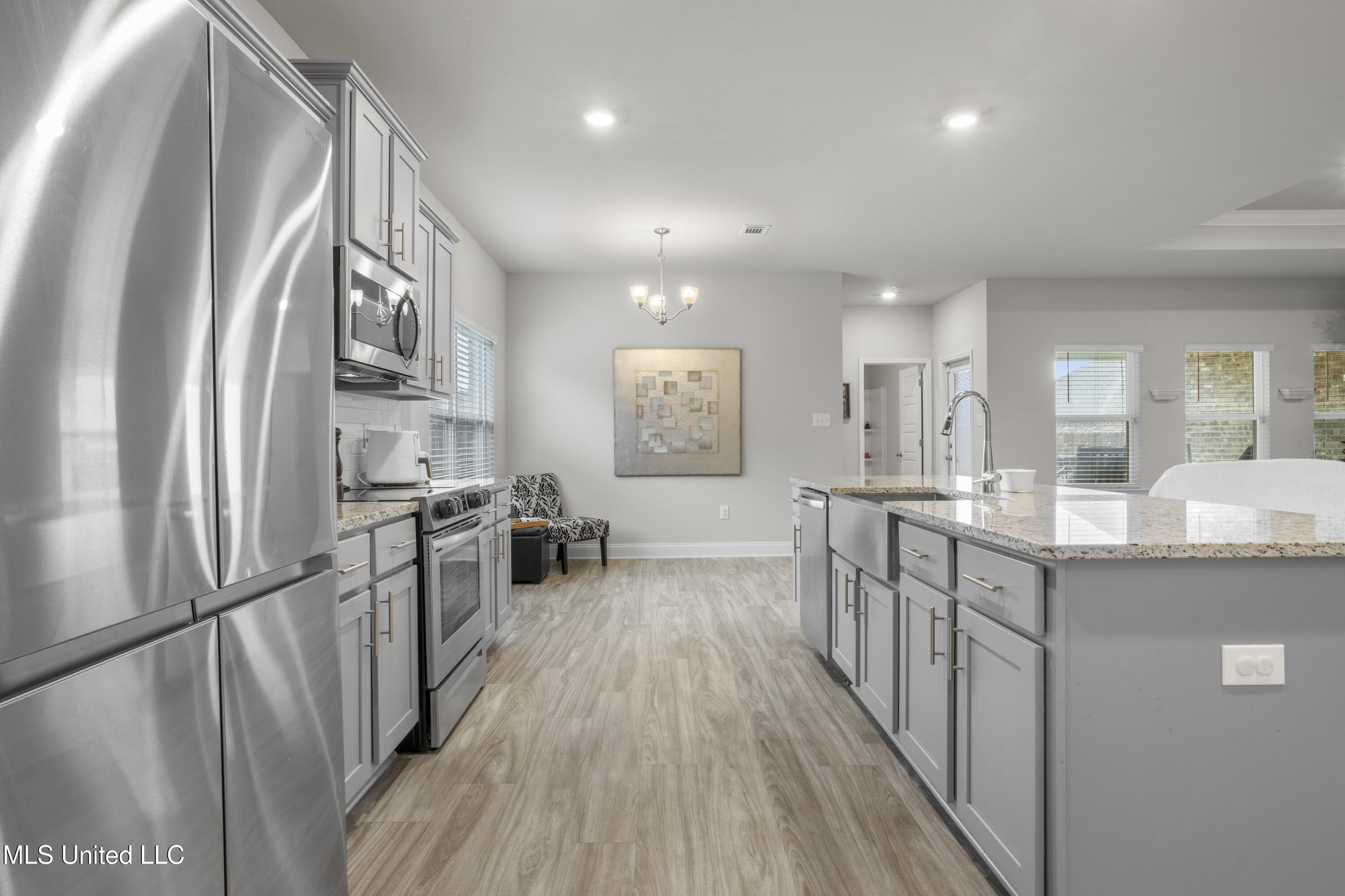 19498 Suwannee Street