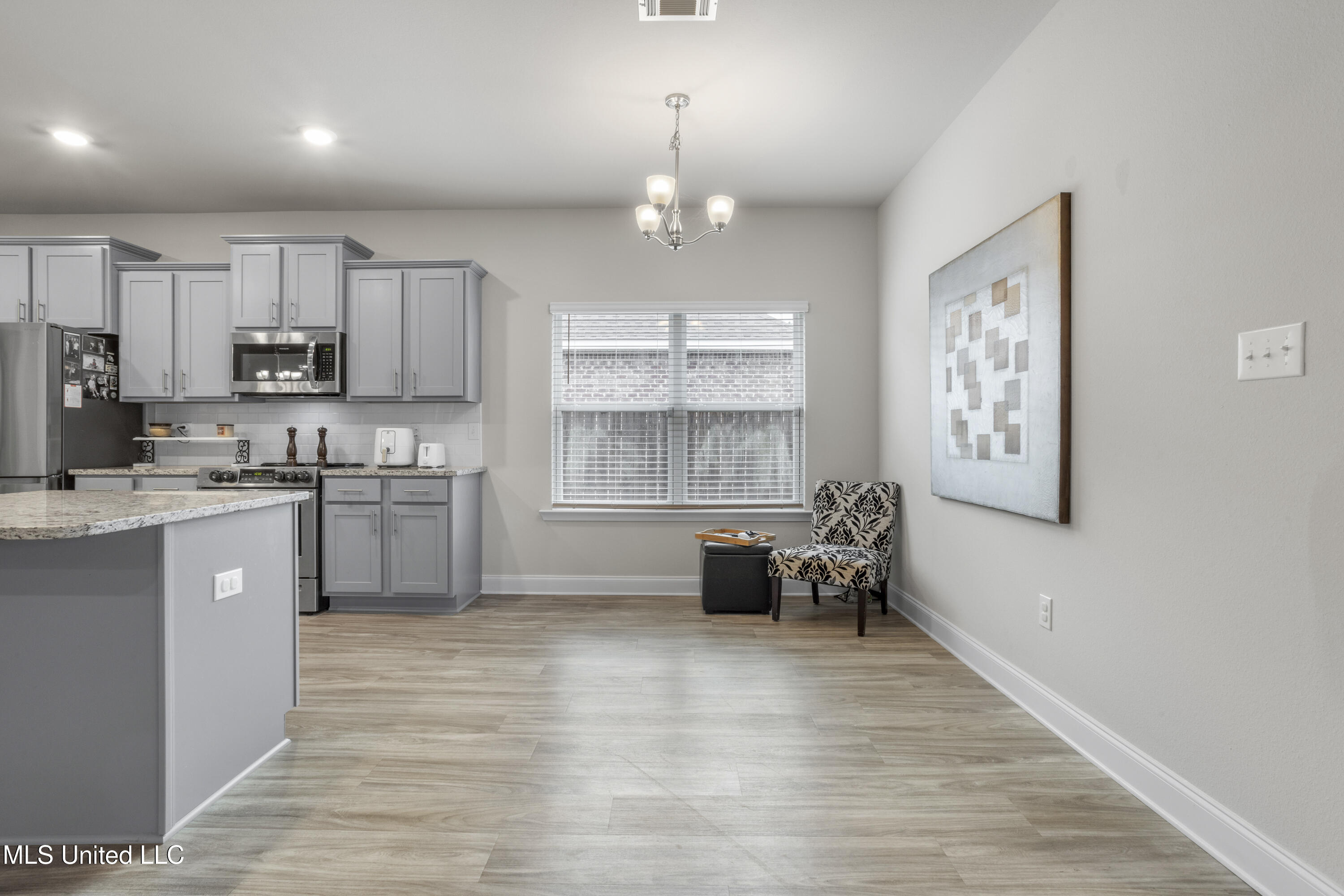 19498 Suwannee Street