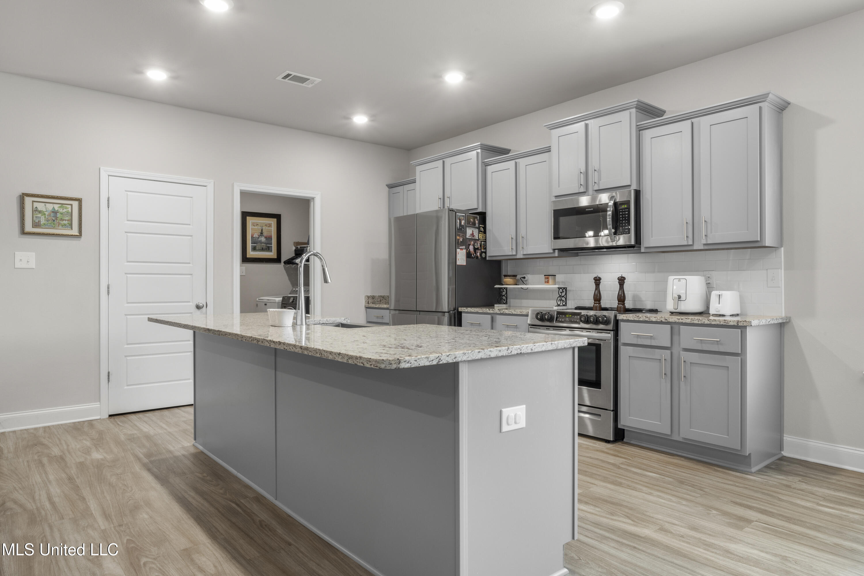 19498 Suwannee Street