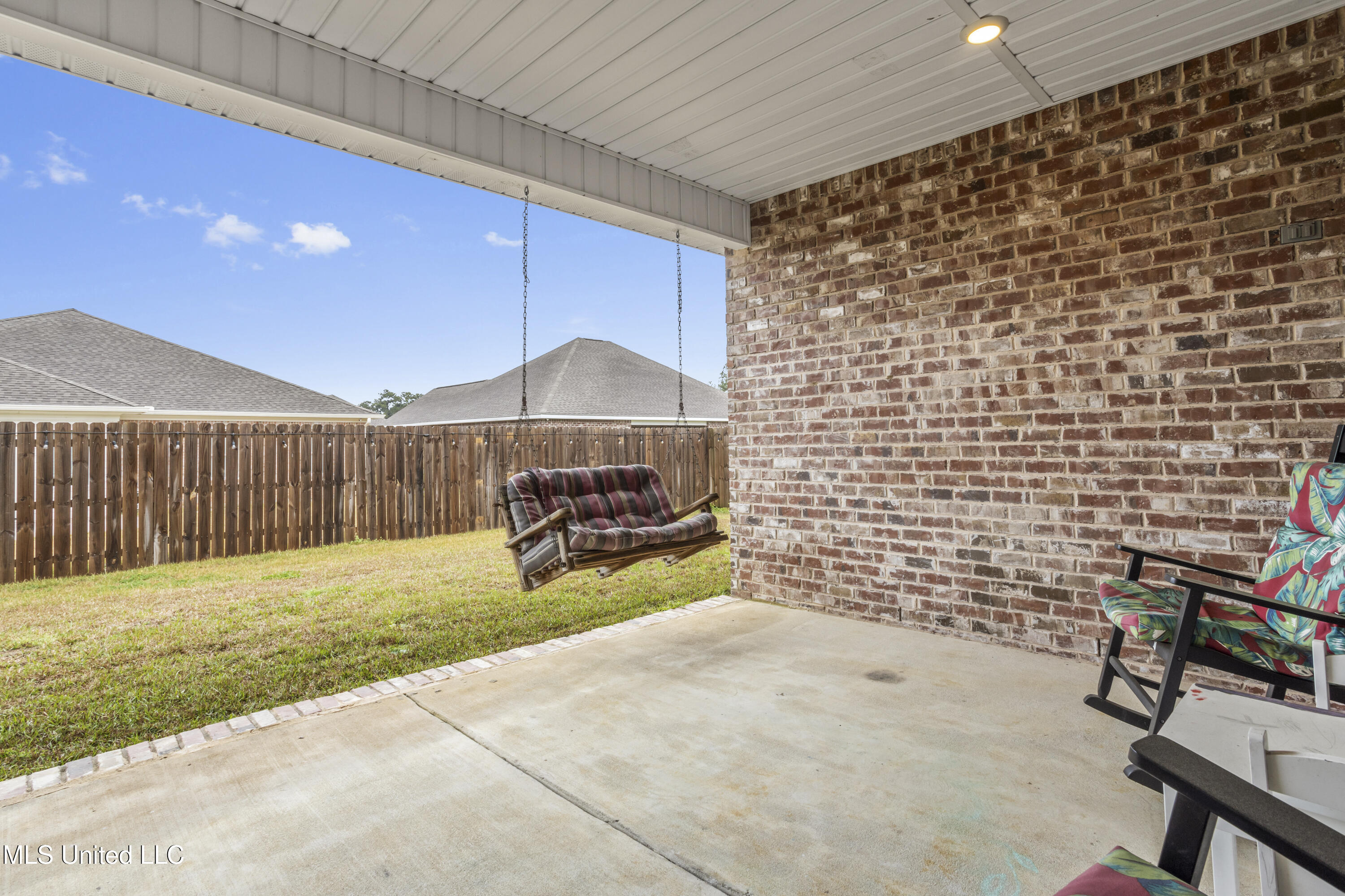 19498 Suwannee Street