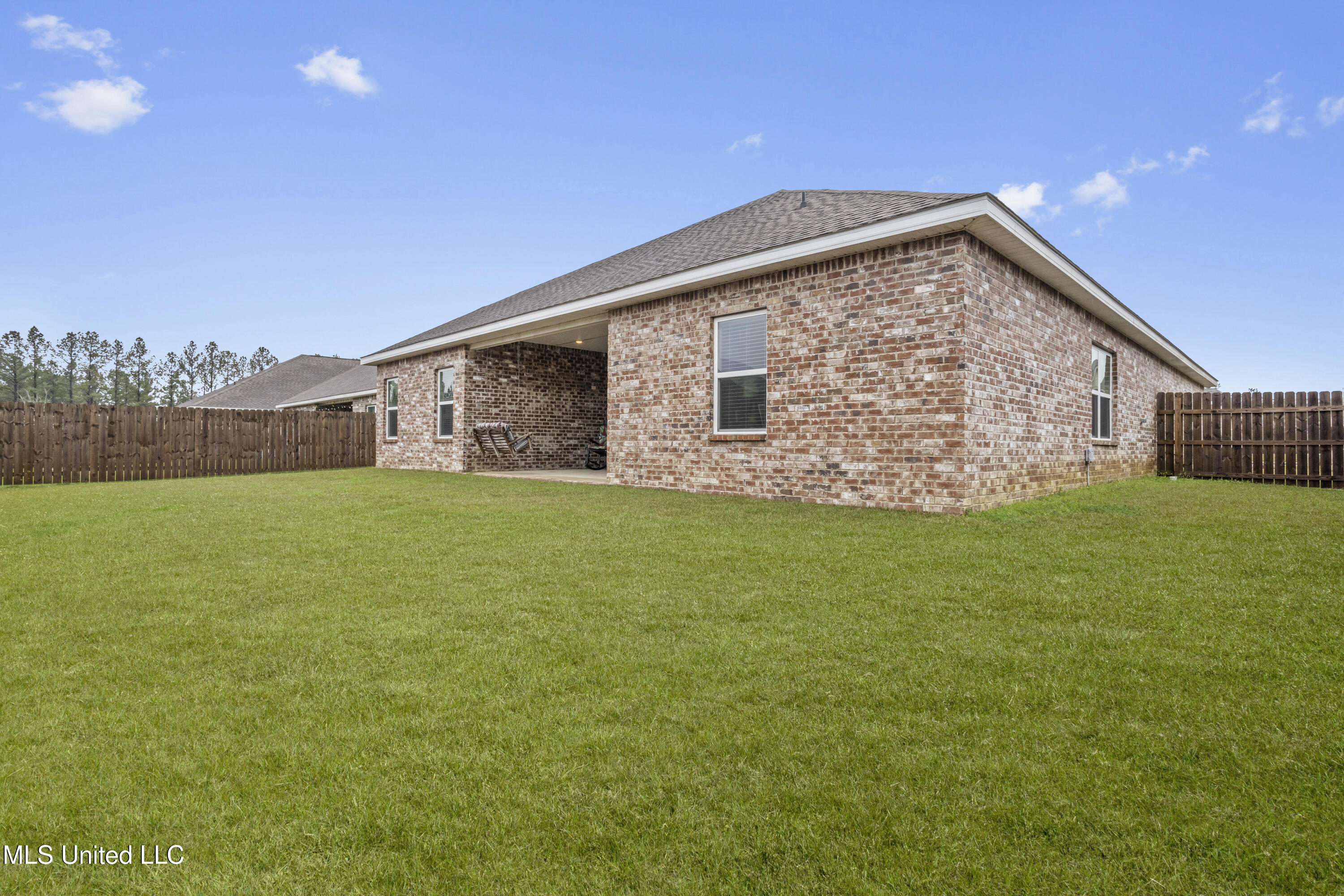 19498 Suwannee Street