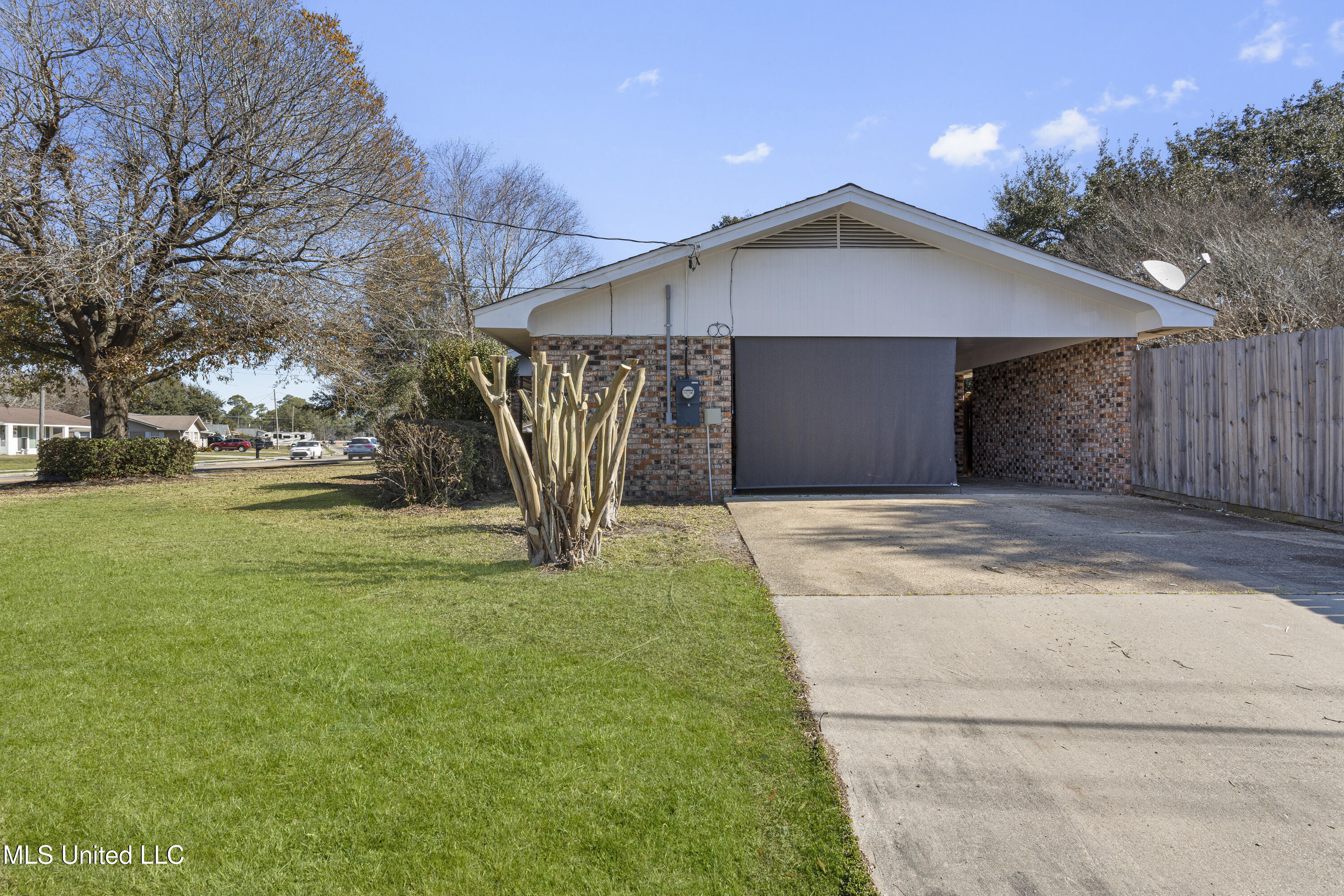 2197 Popps Ferry Road
