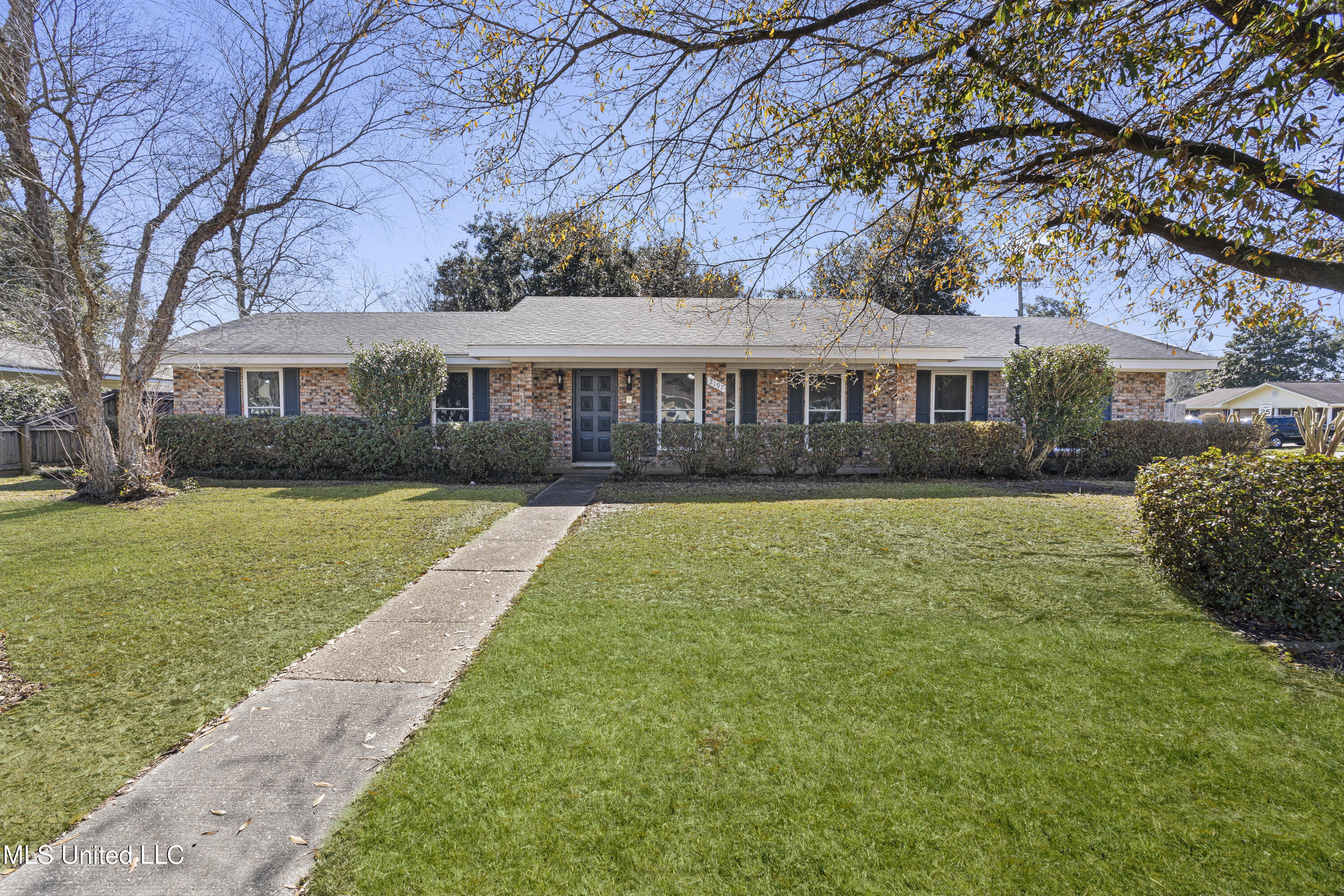 2197 Popps Ferry Road