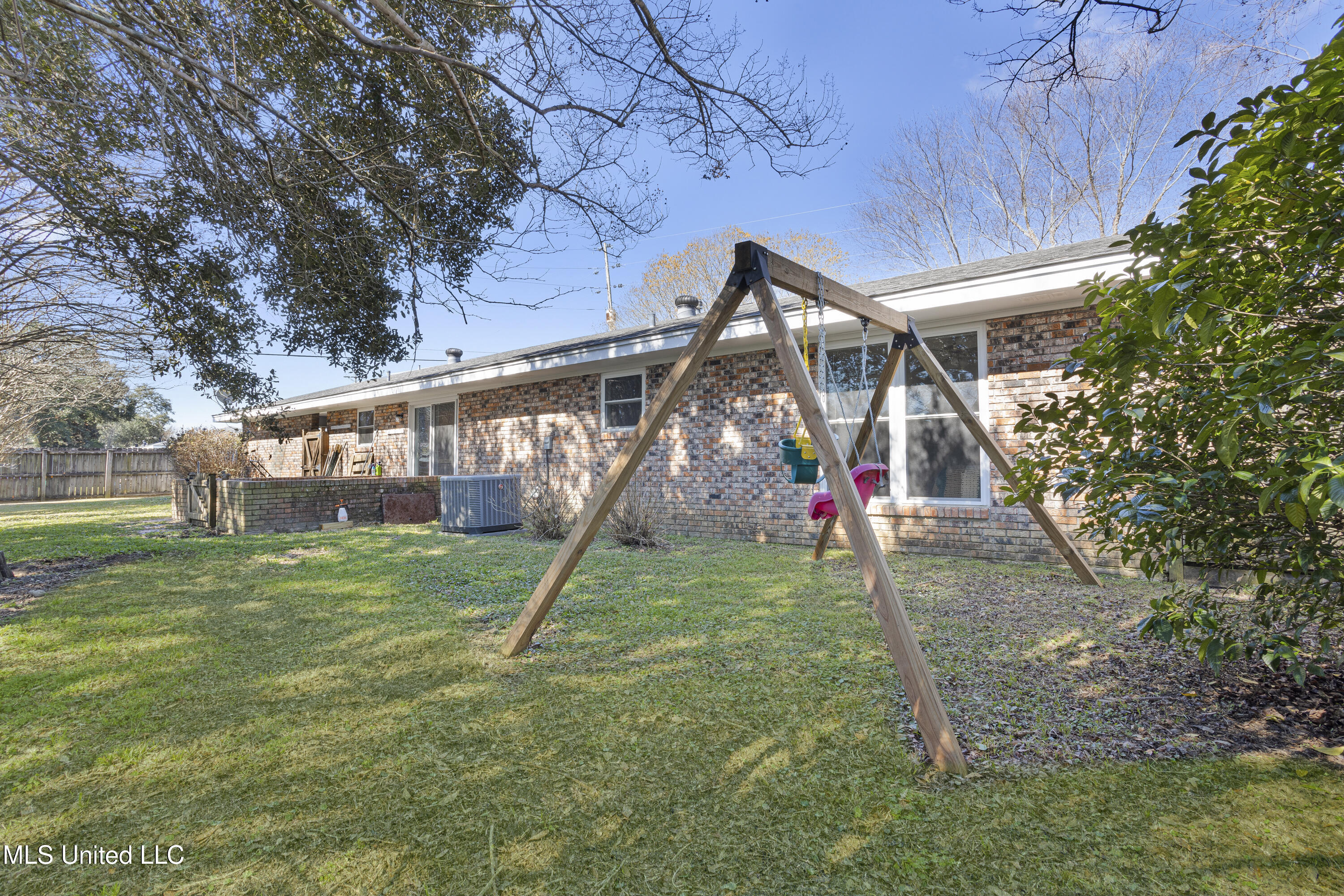 2197 Popps Ferry Road