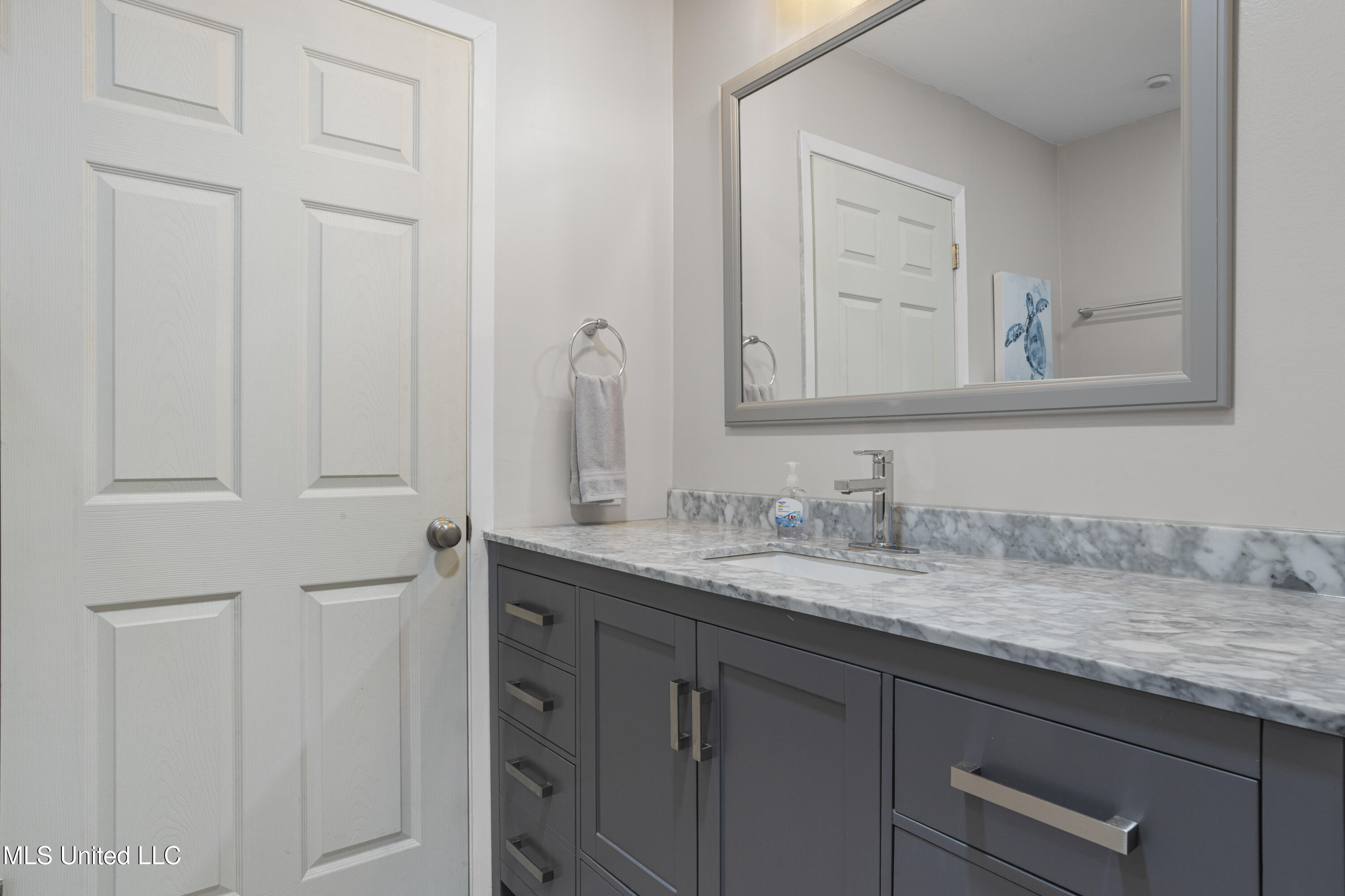 108 S Seashore Avenue