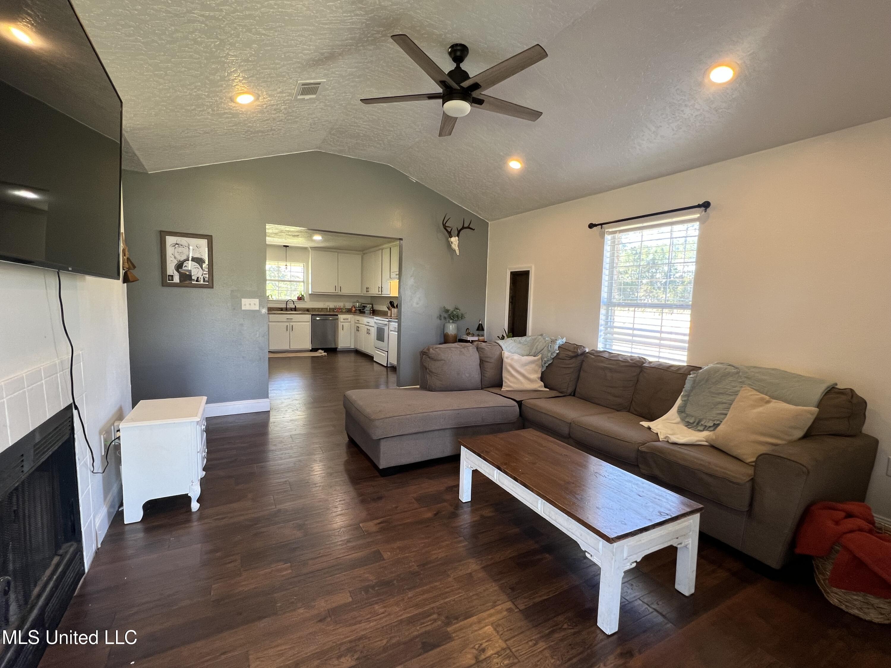 4400 Sammie Hearndon Road