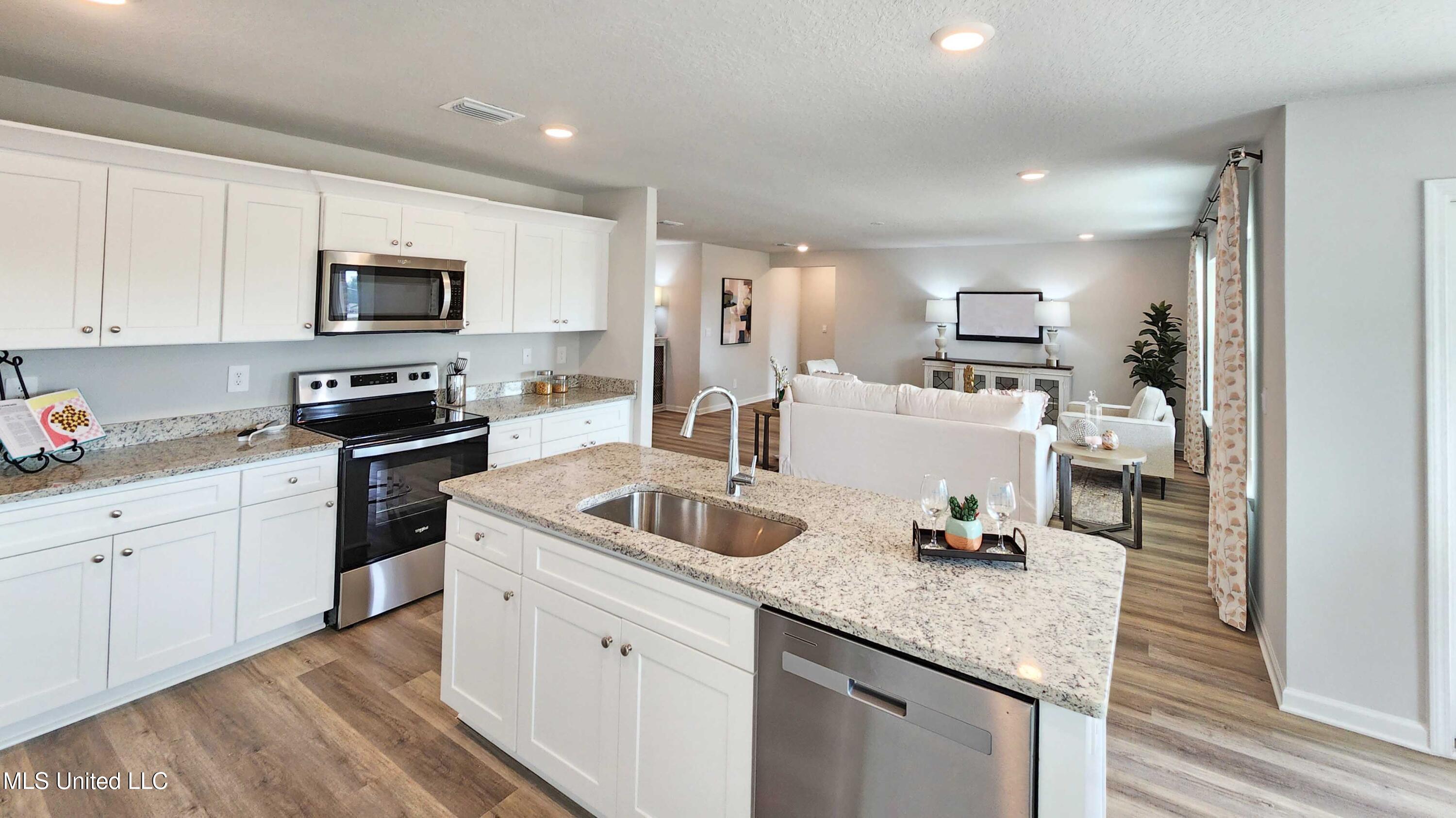 9682 Reserve Boulevard